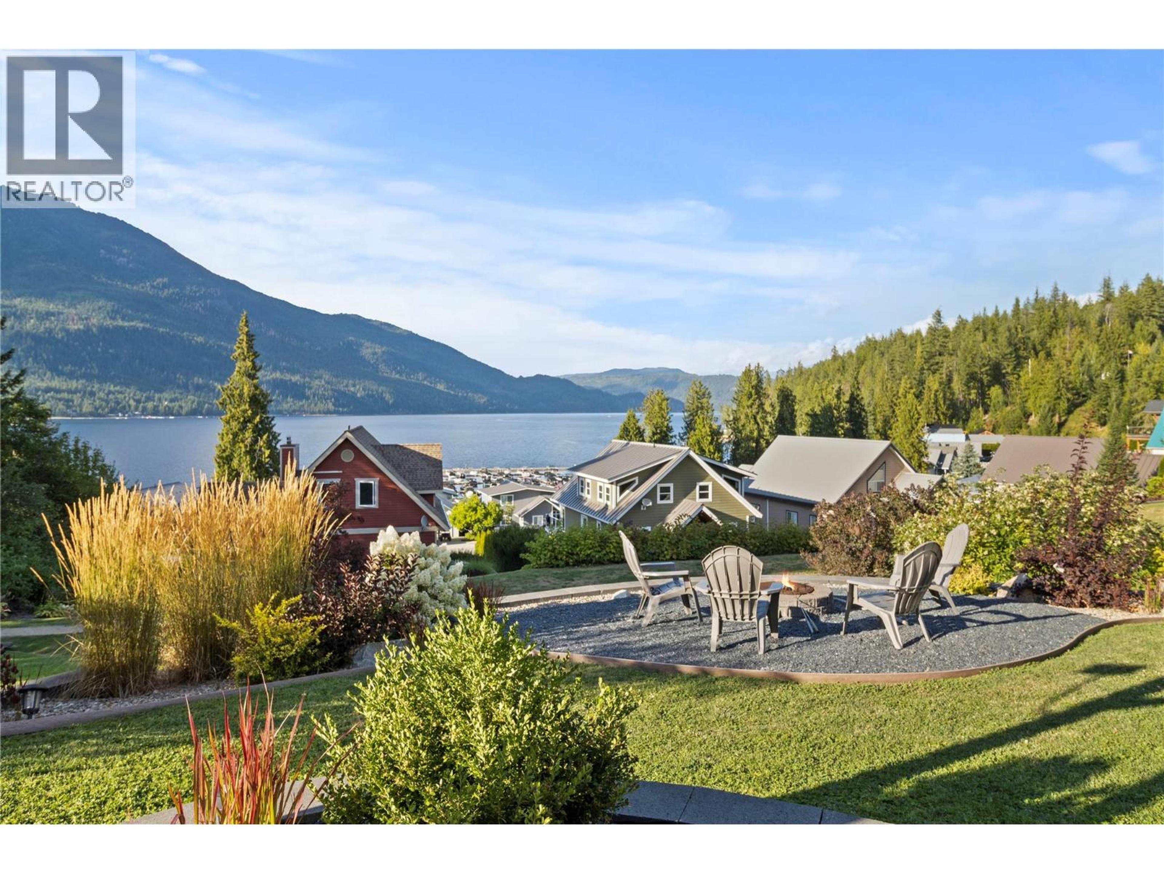 #67 6421 EAGLE BAY ROAD - 44