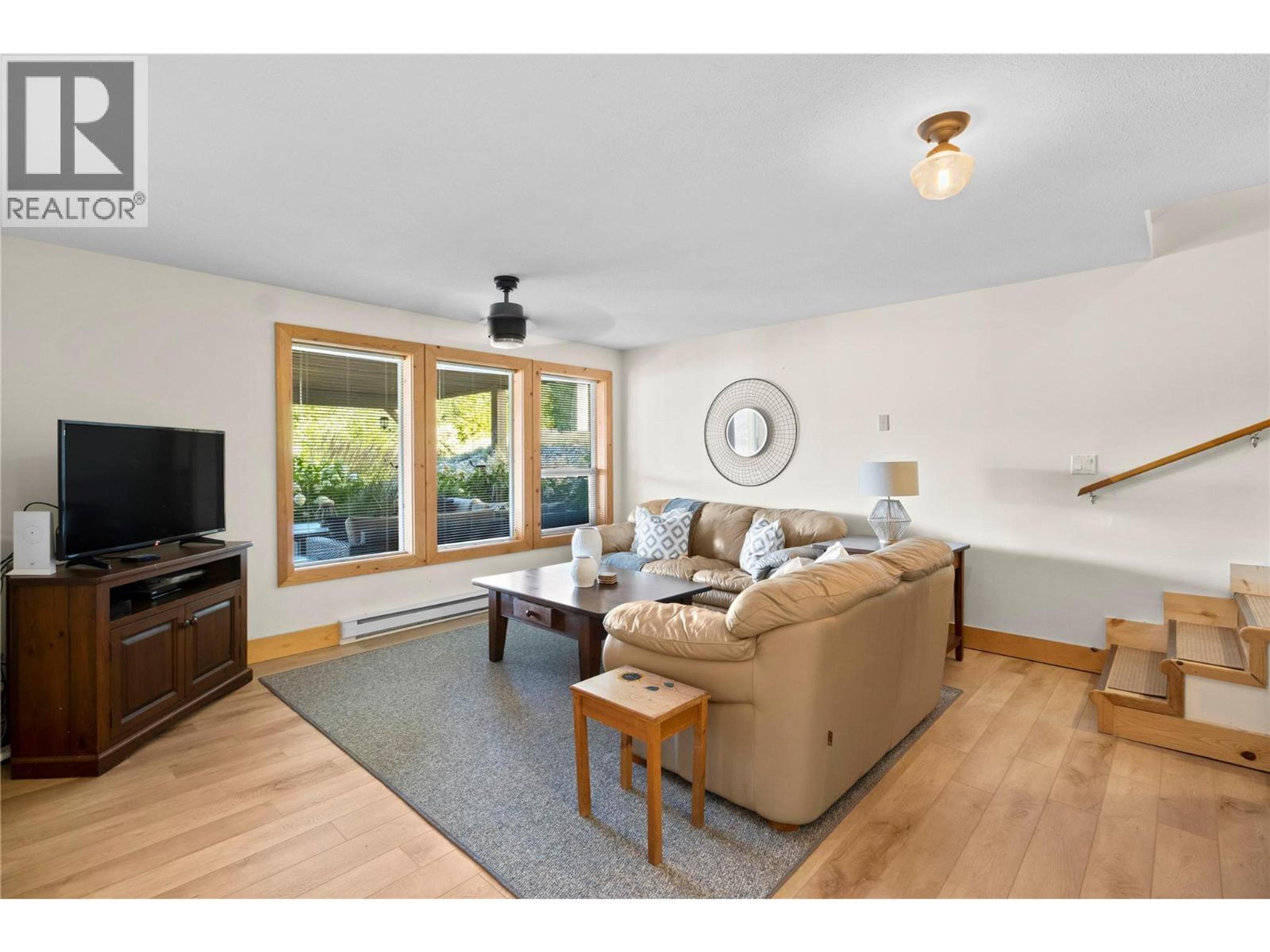 #67 6421 EAGLE BAY ROAD - 28