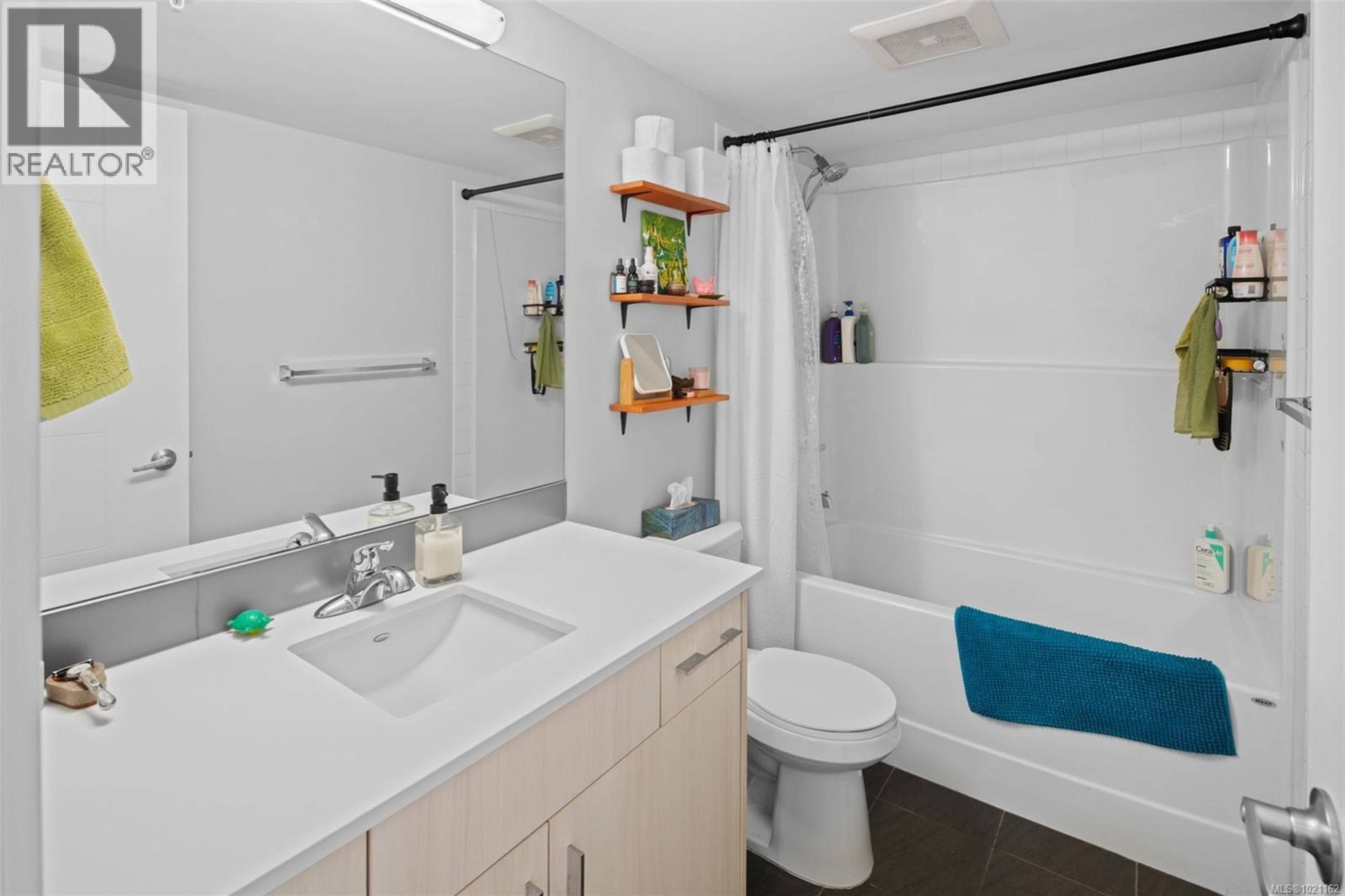 #403 826 ESQUIMALT RD - 14