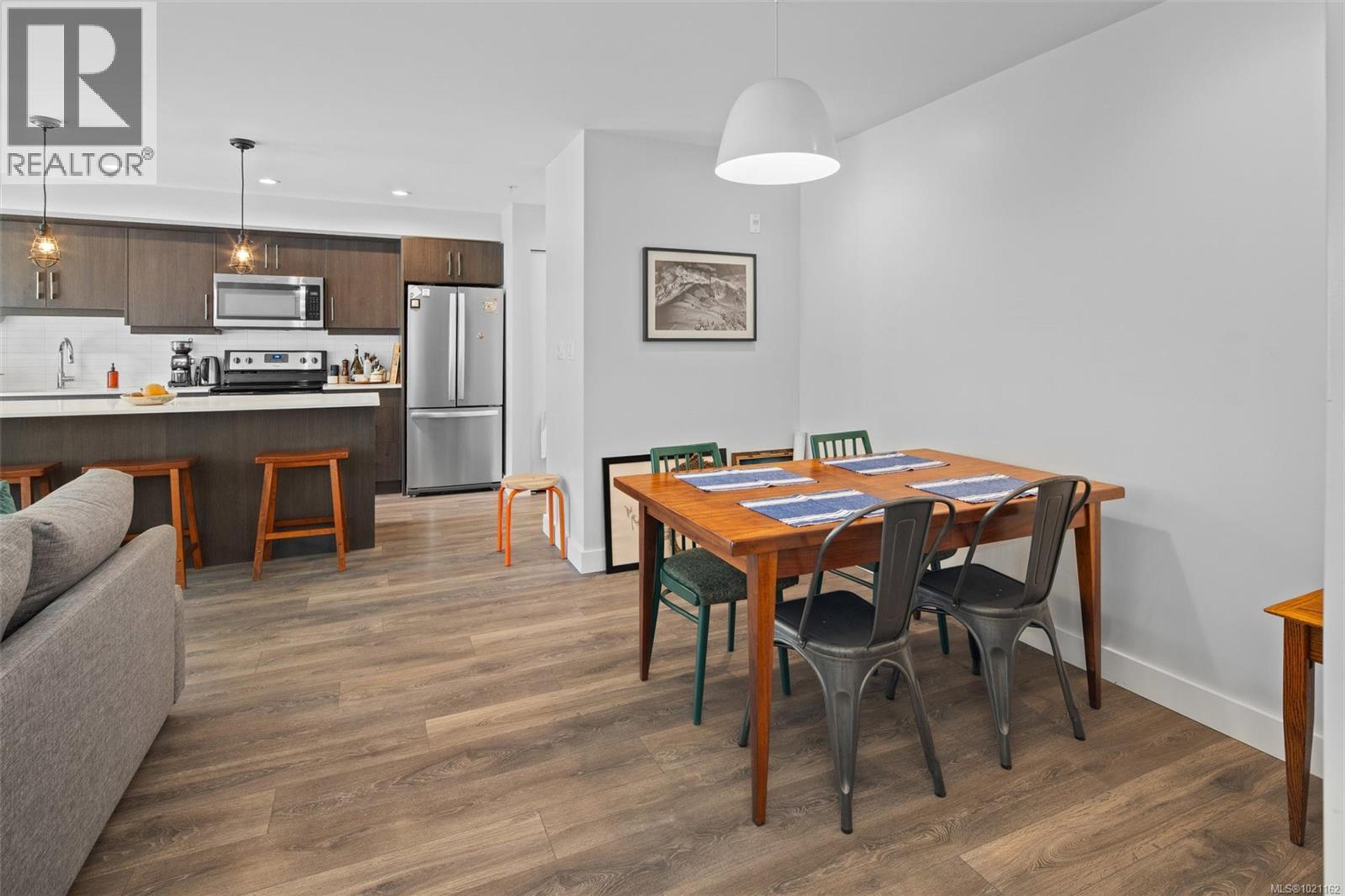 #403 826 ESQUIMALT RD - 29