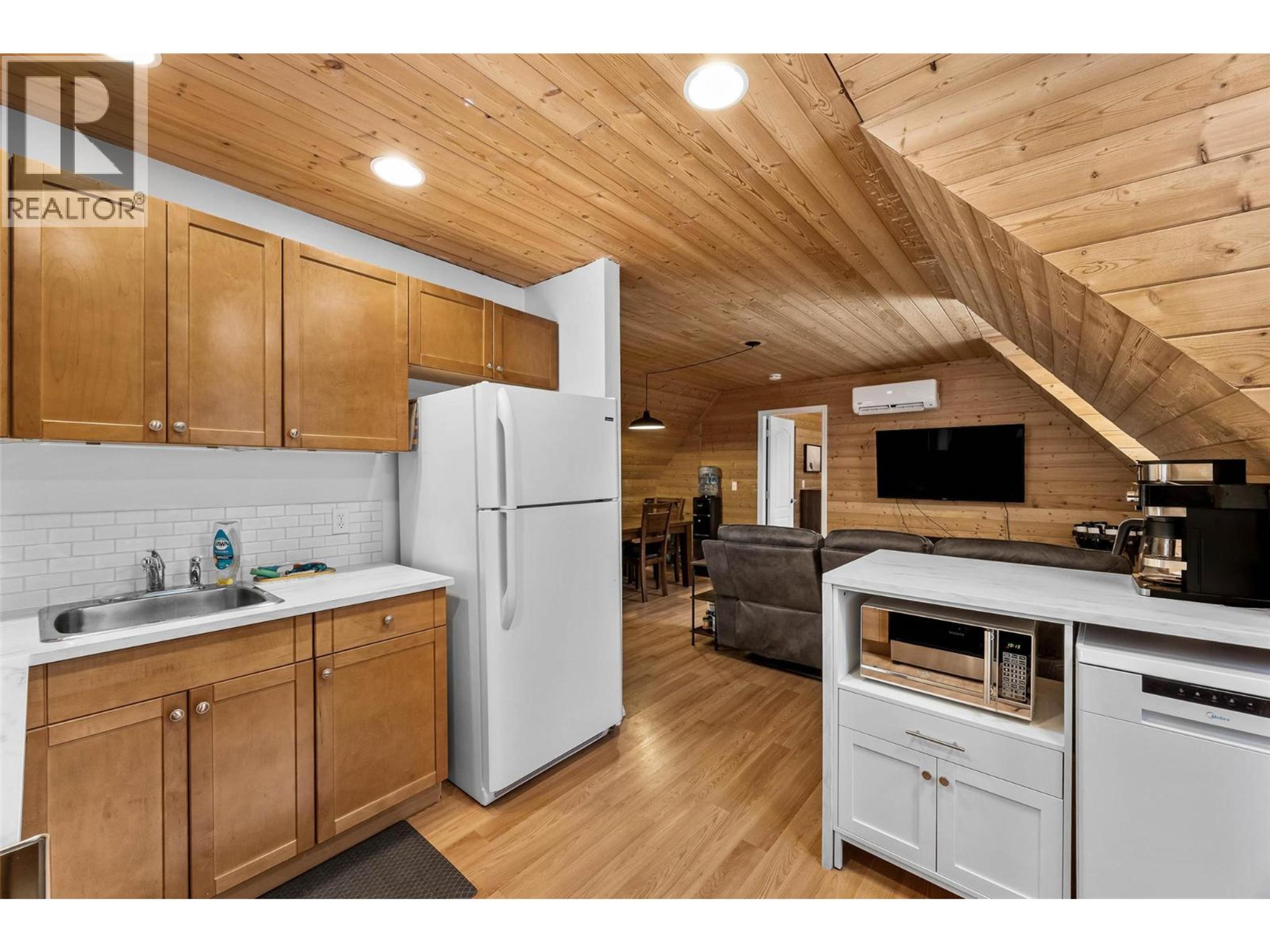 3744 GLENGROVE ROAD - 10