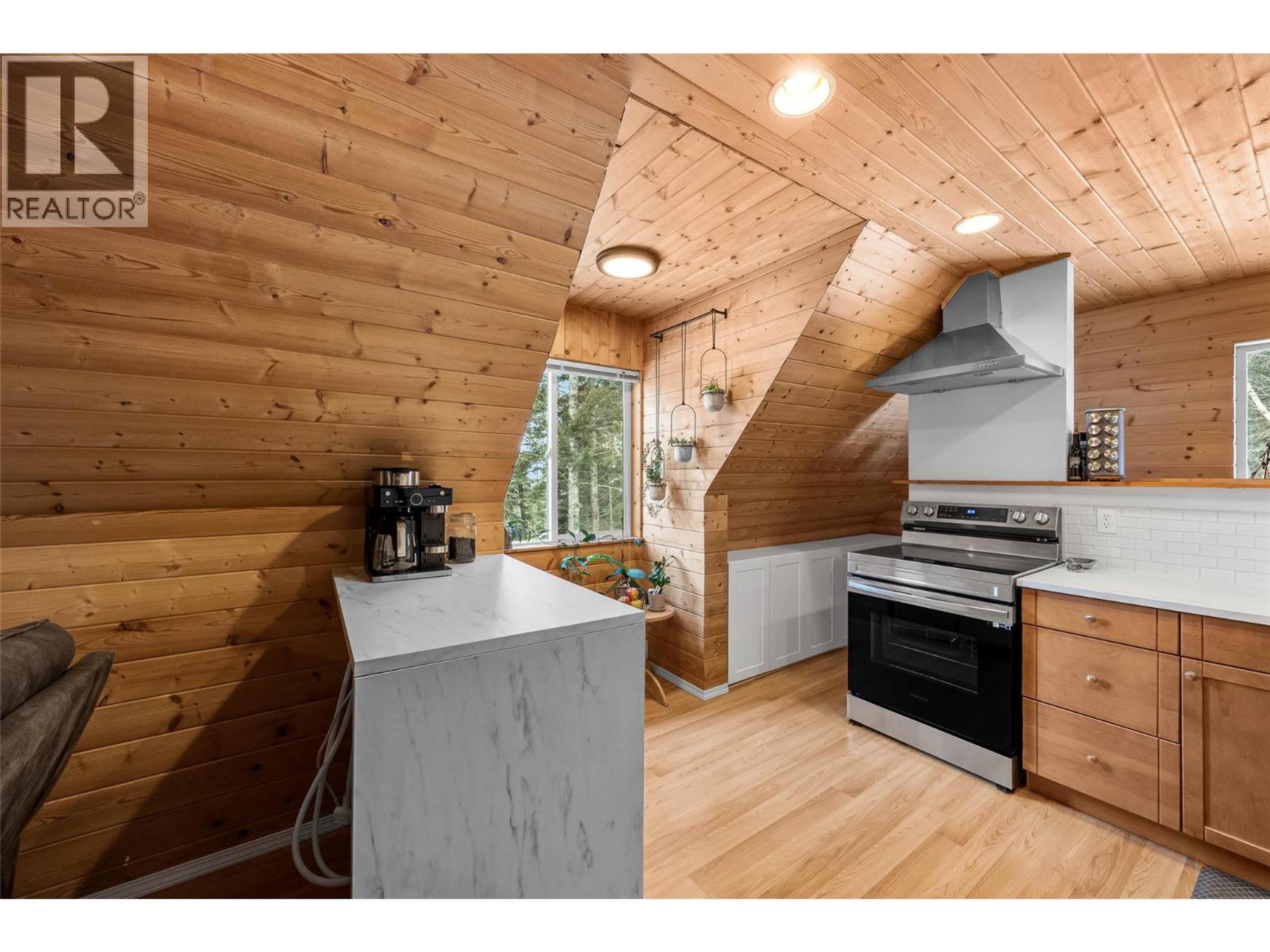 3744 GLENGROVE ROAD - 7