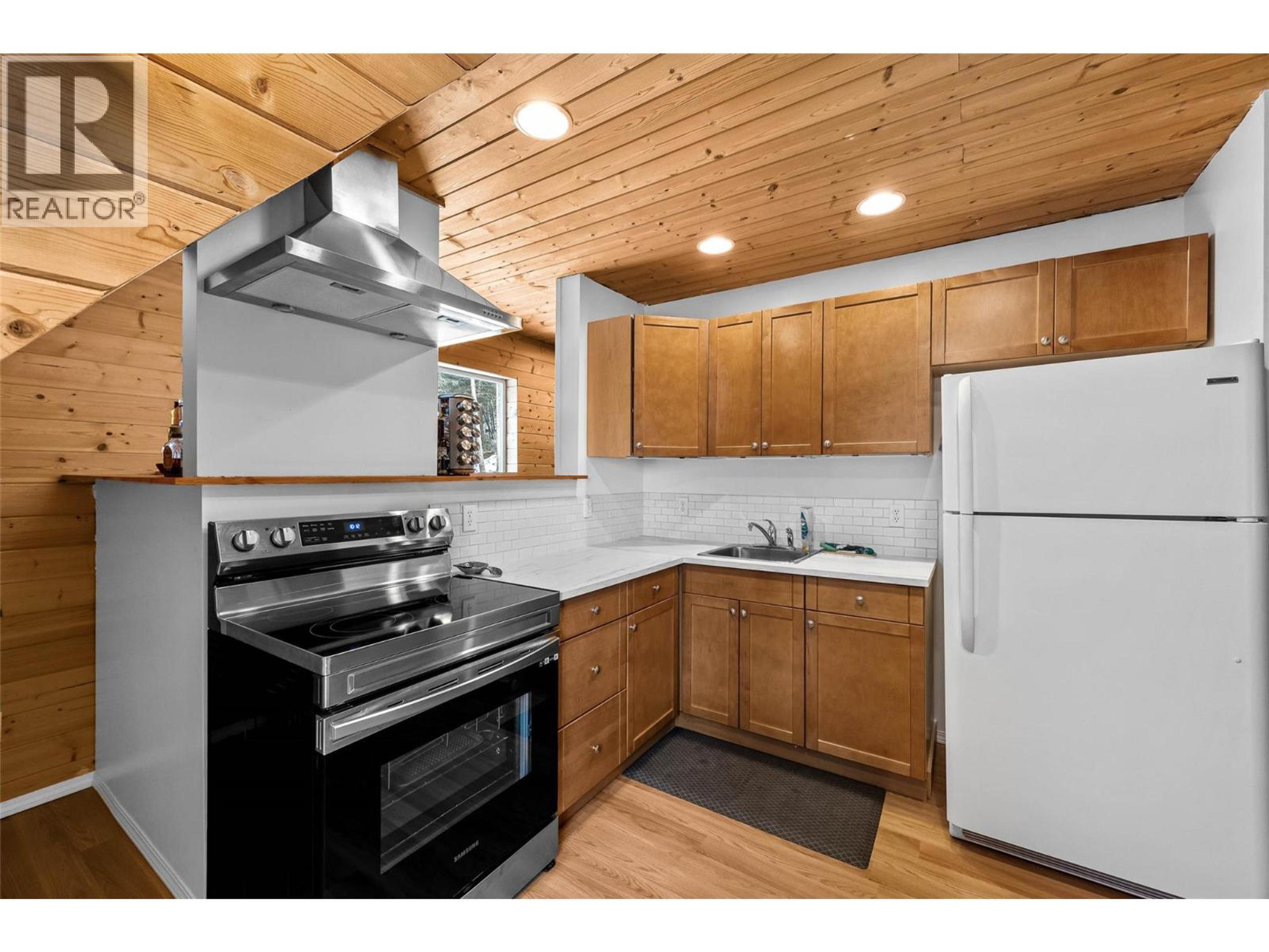 3744 GLENGROVE ROAD - 9