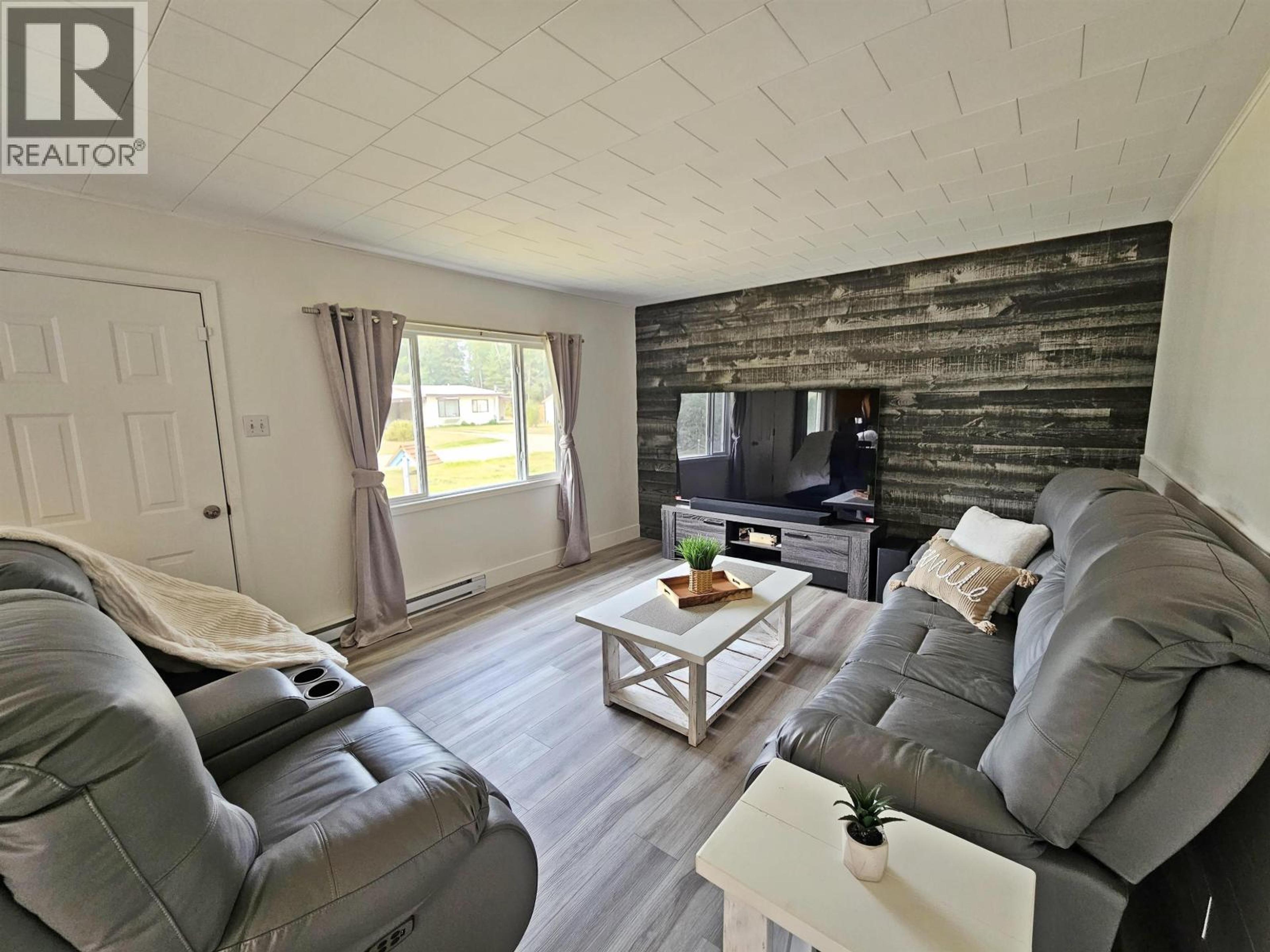 426 MCKELVIE ROAD - 21