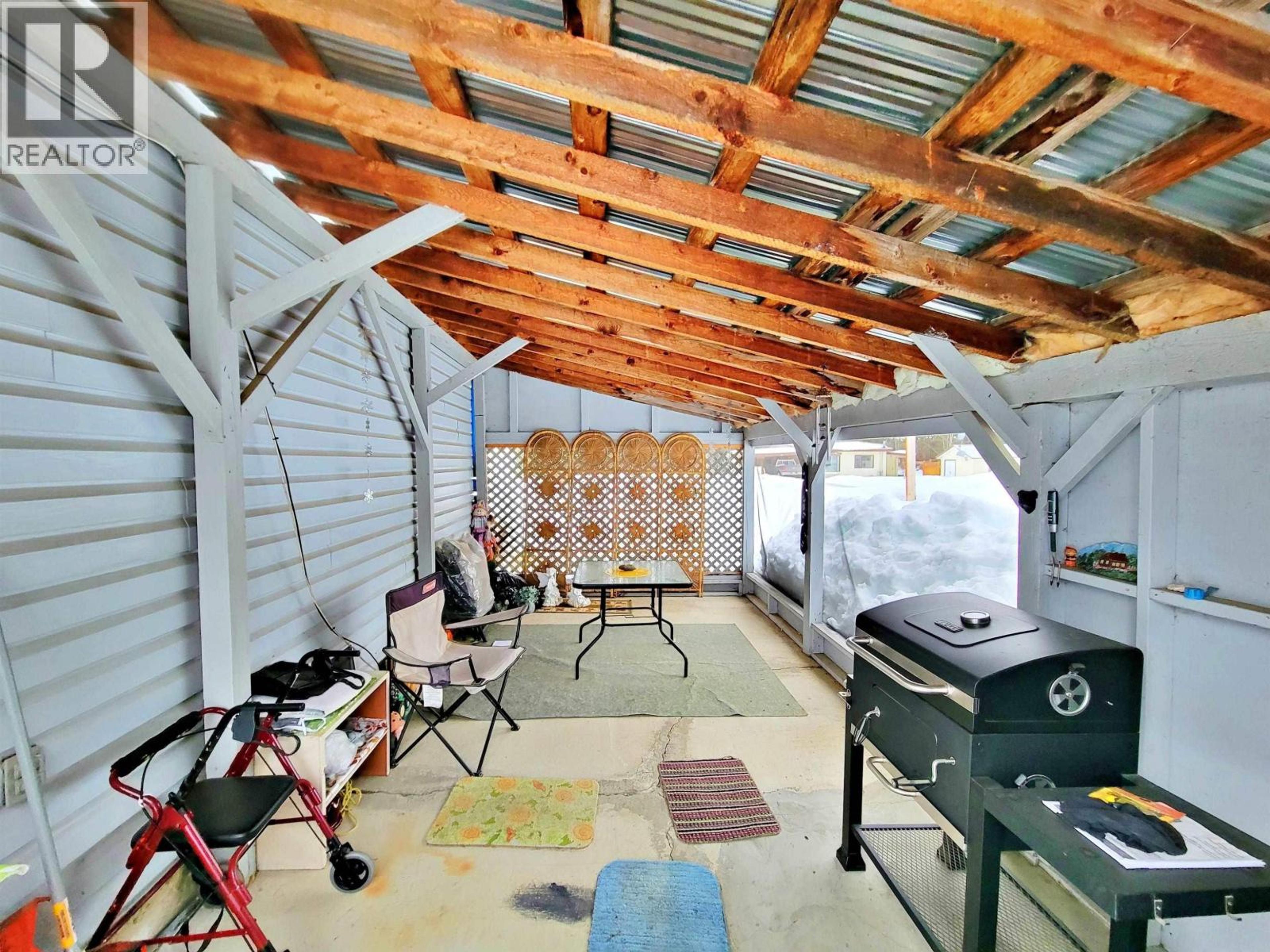 426 MCKELVIE ROAD - 11