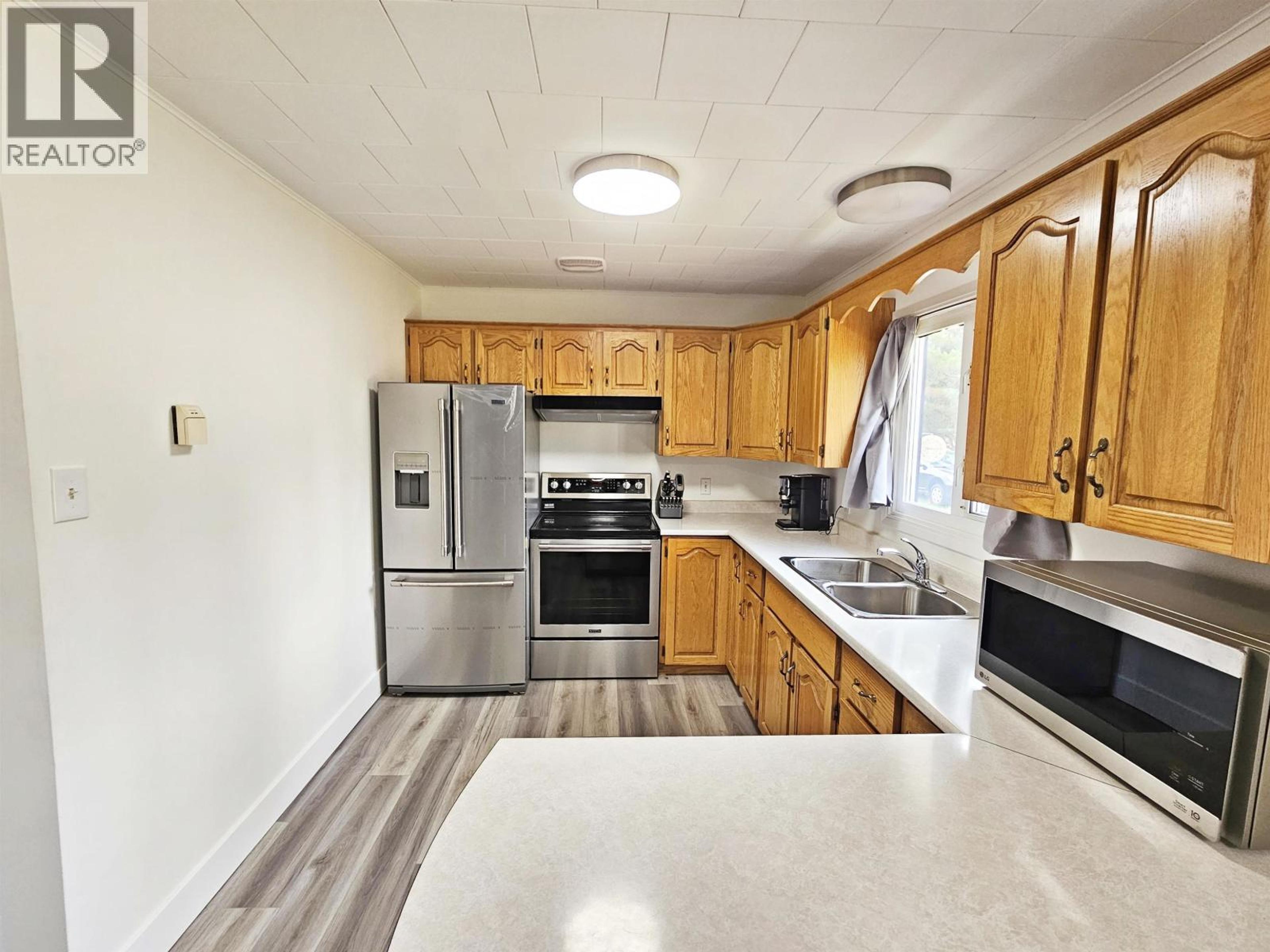 426 MCKELVIE ROAD - 15