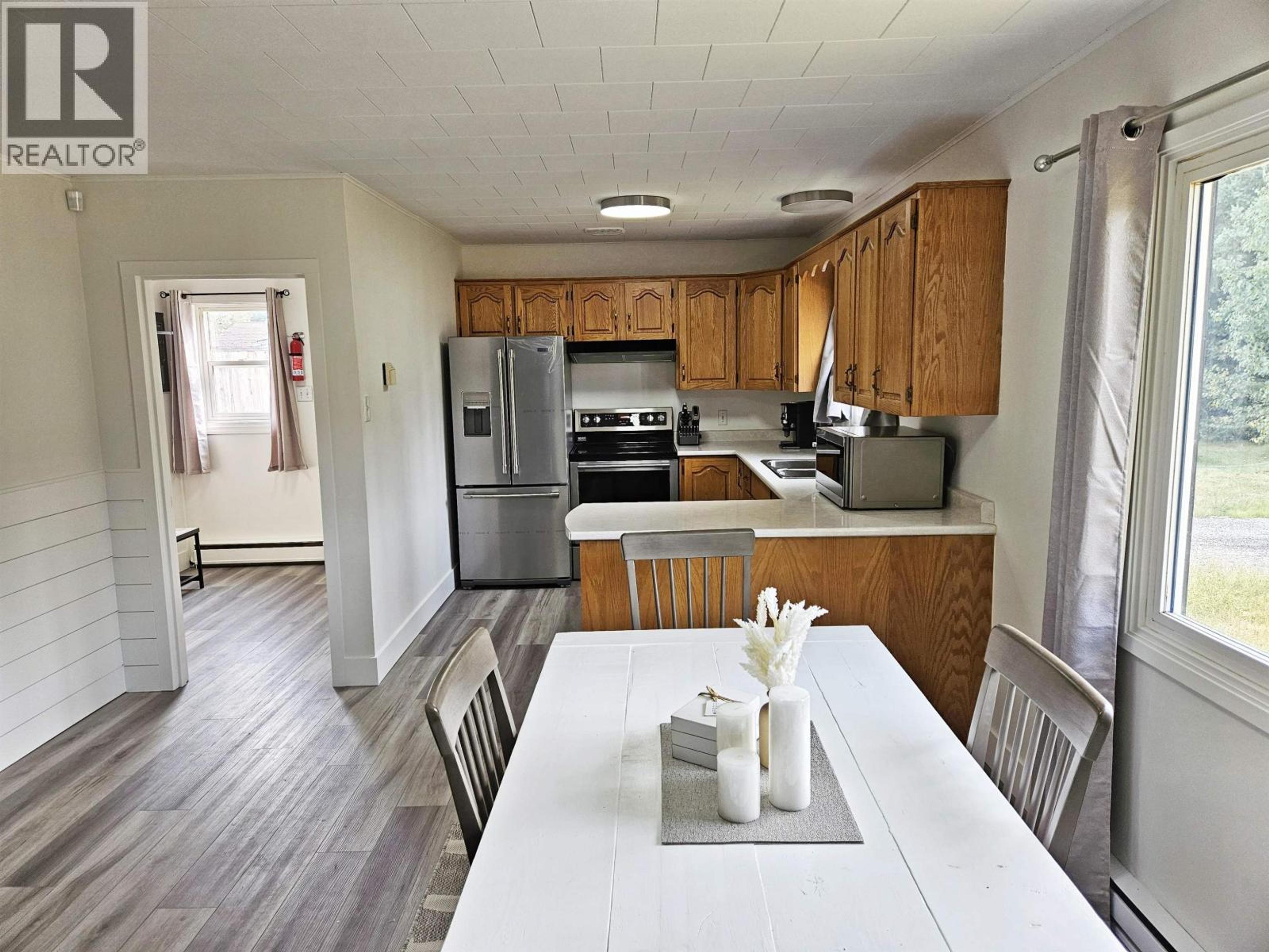 426 MCKELVIE ROAD - 18