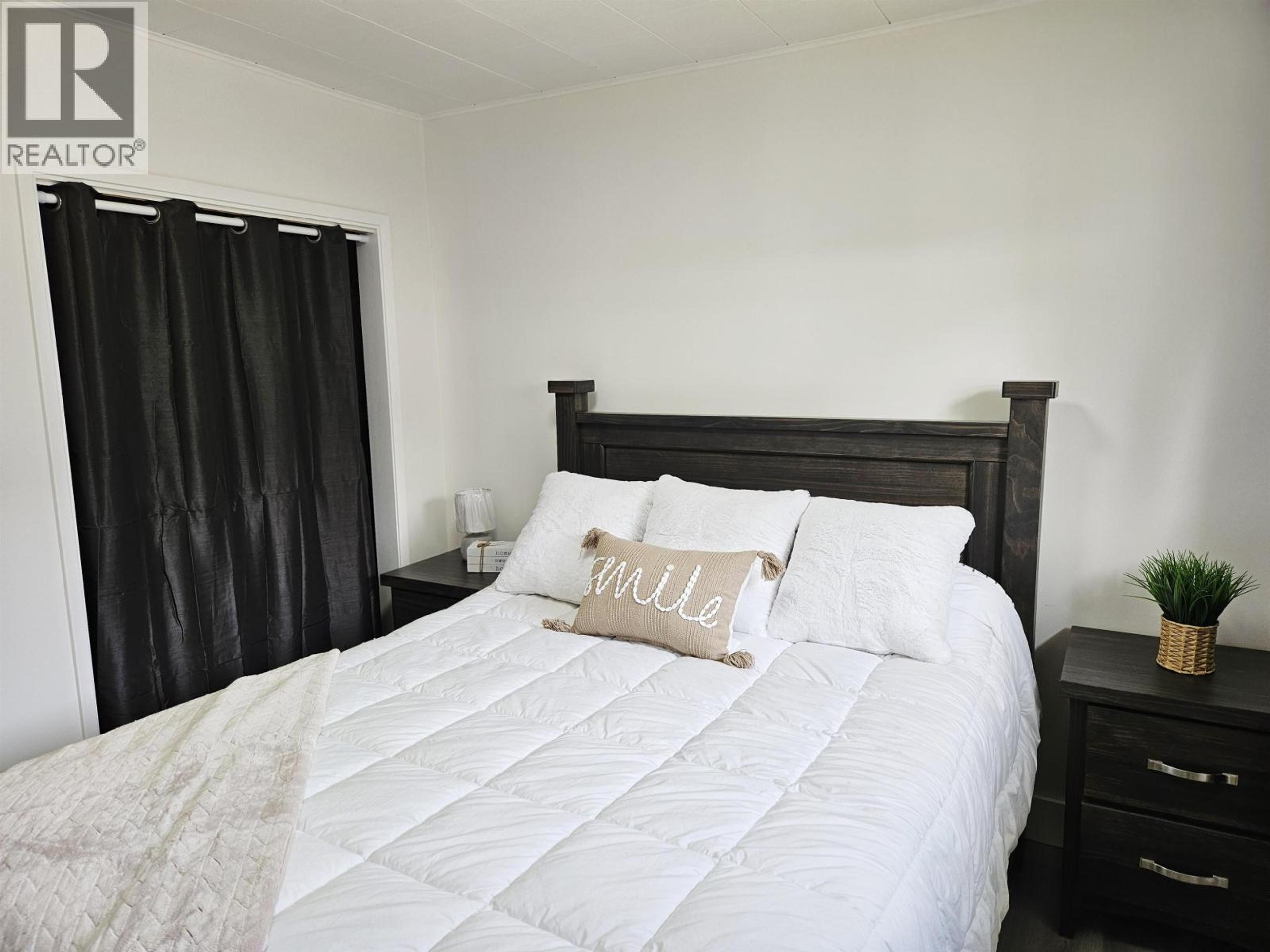 426 MCKELVIE ROAD - 27