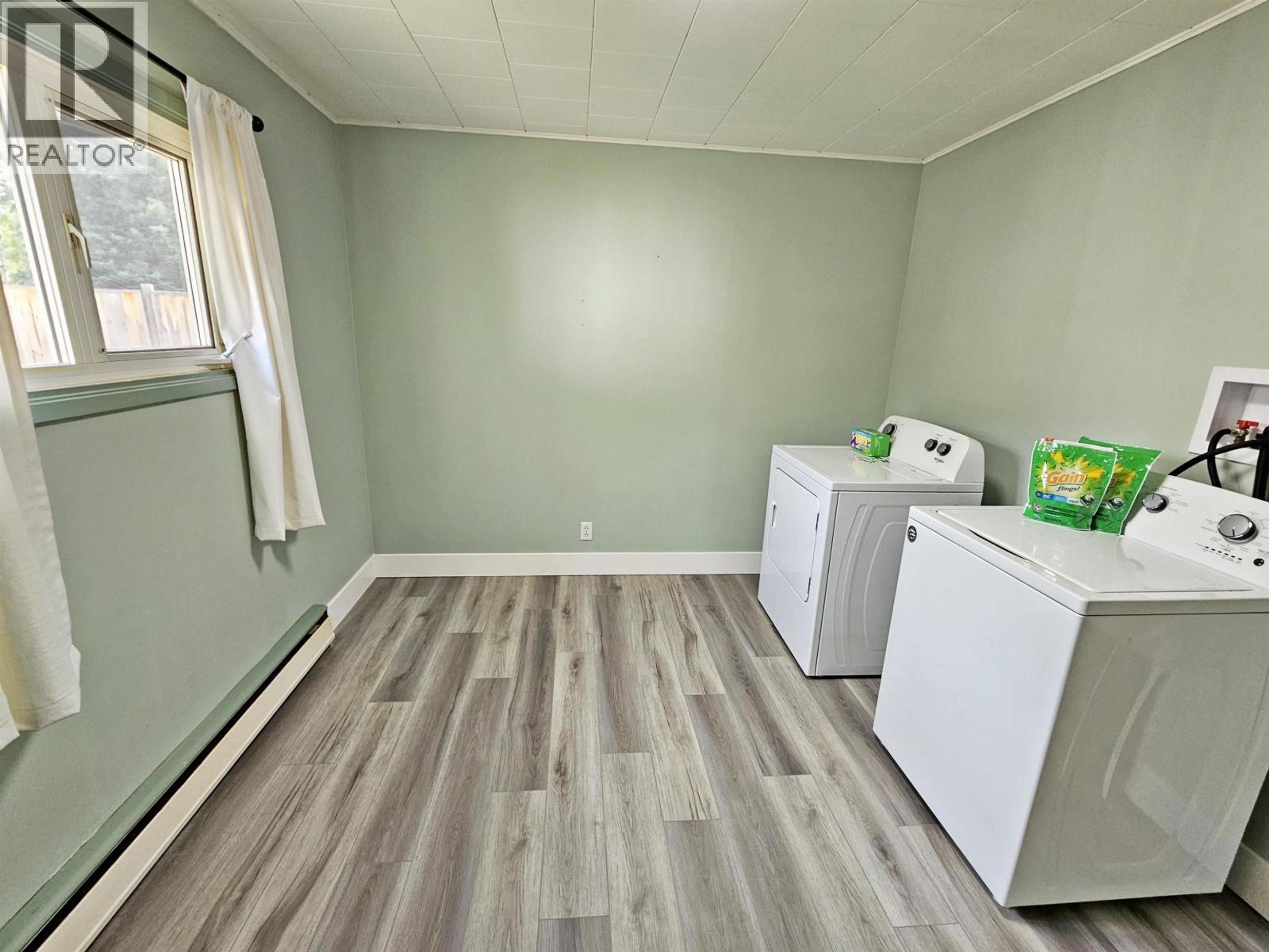 426 MCKELVIE ROAD - 37