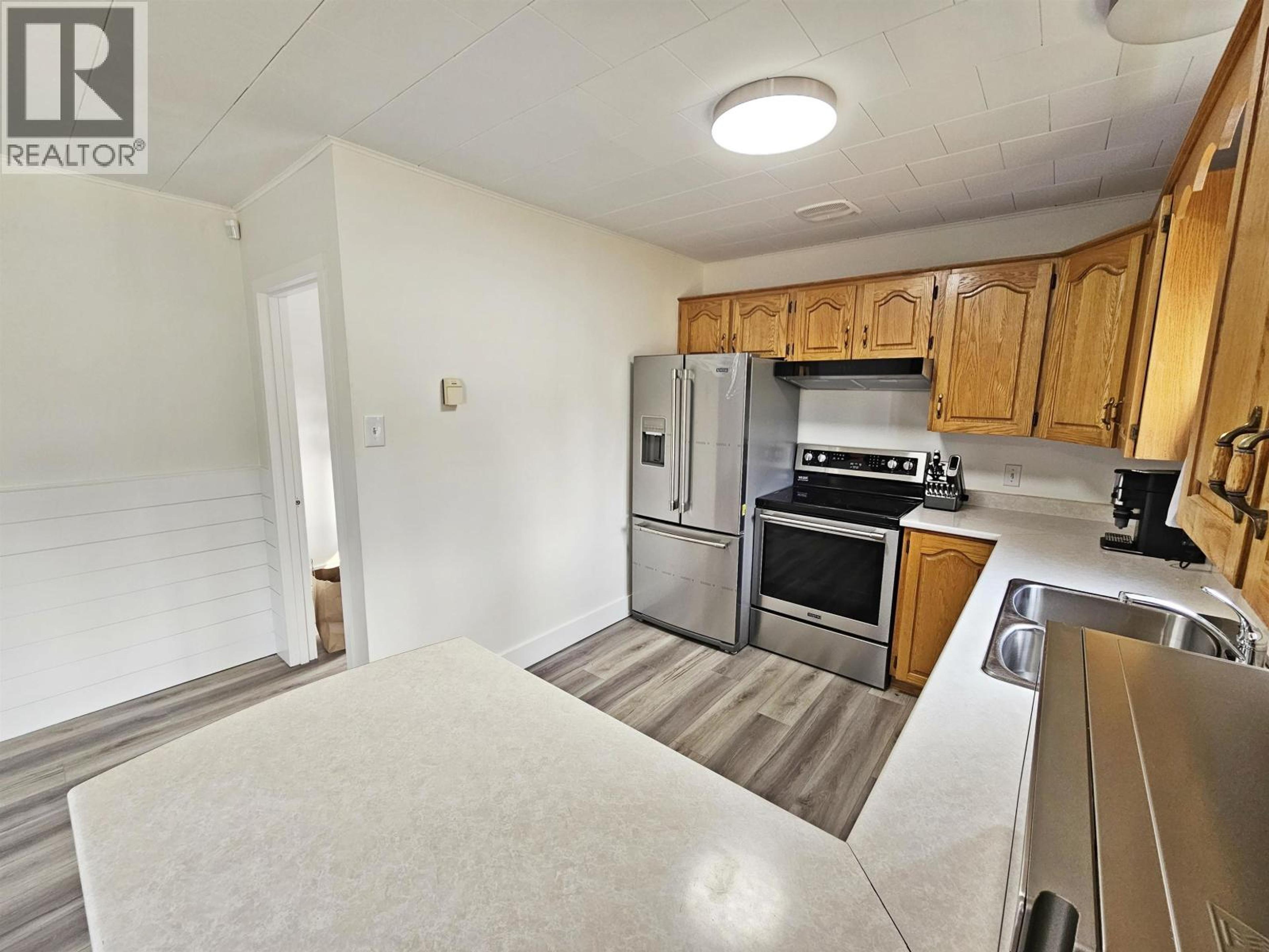 426 MCKELVIE ROAD - 17