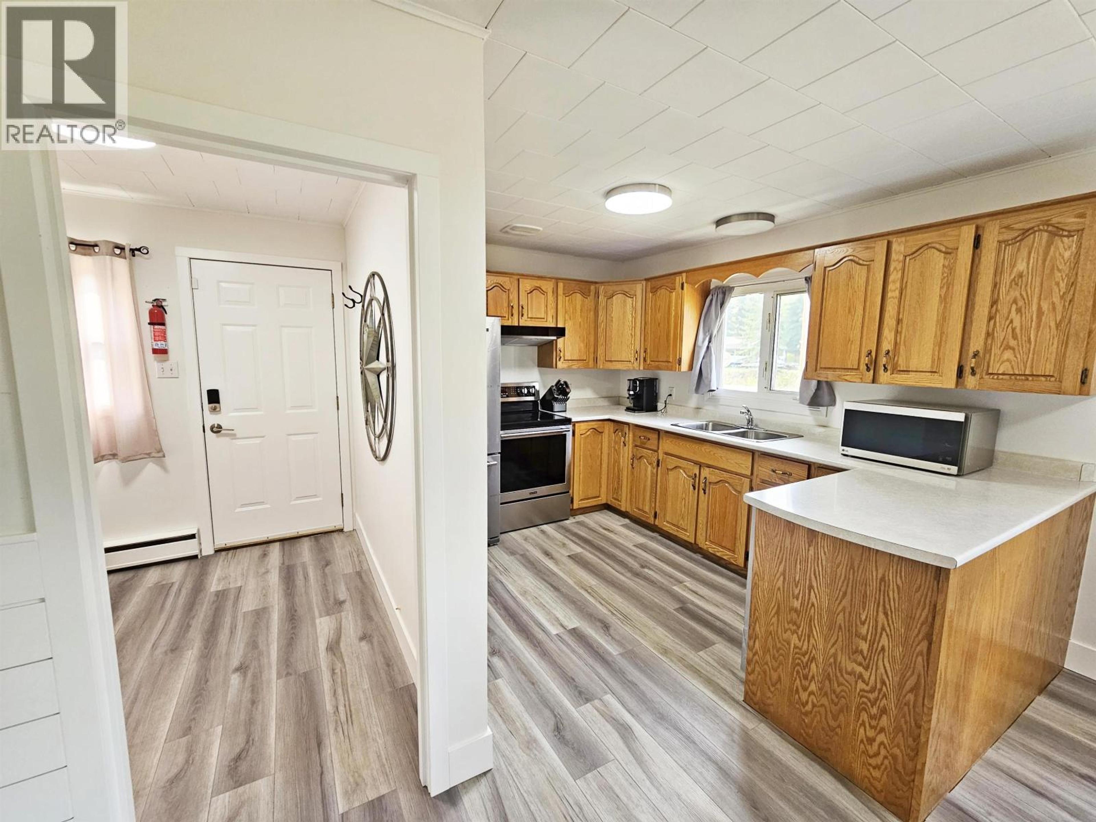 426 MCKELVIE ROAD - 14