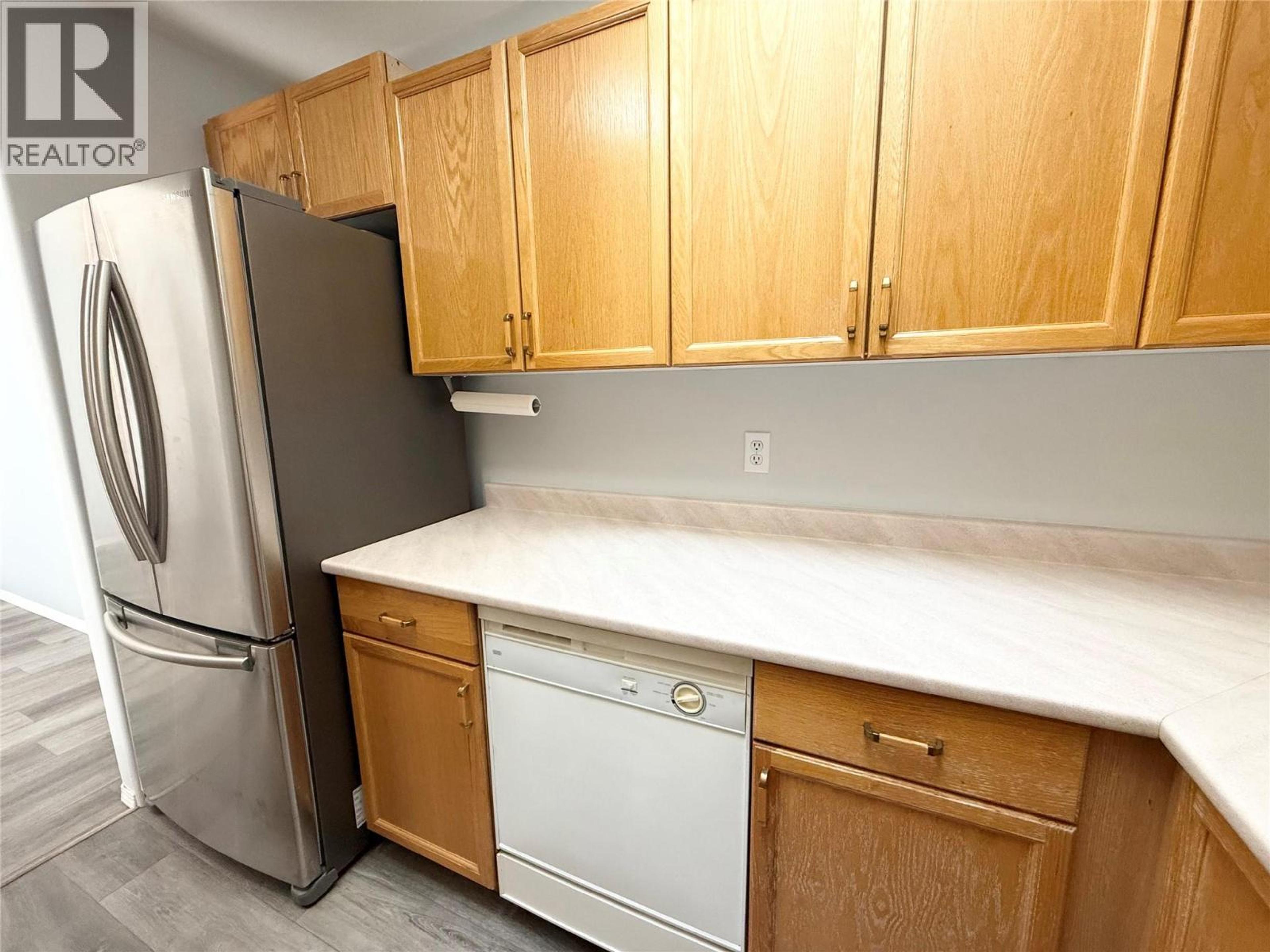 #6 2760 VOGHT STREET - 12