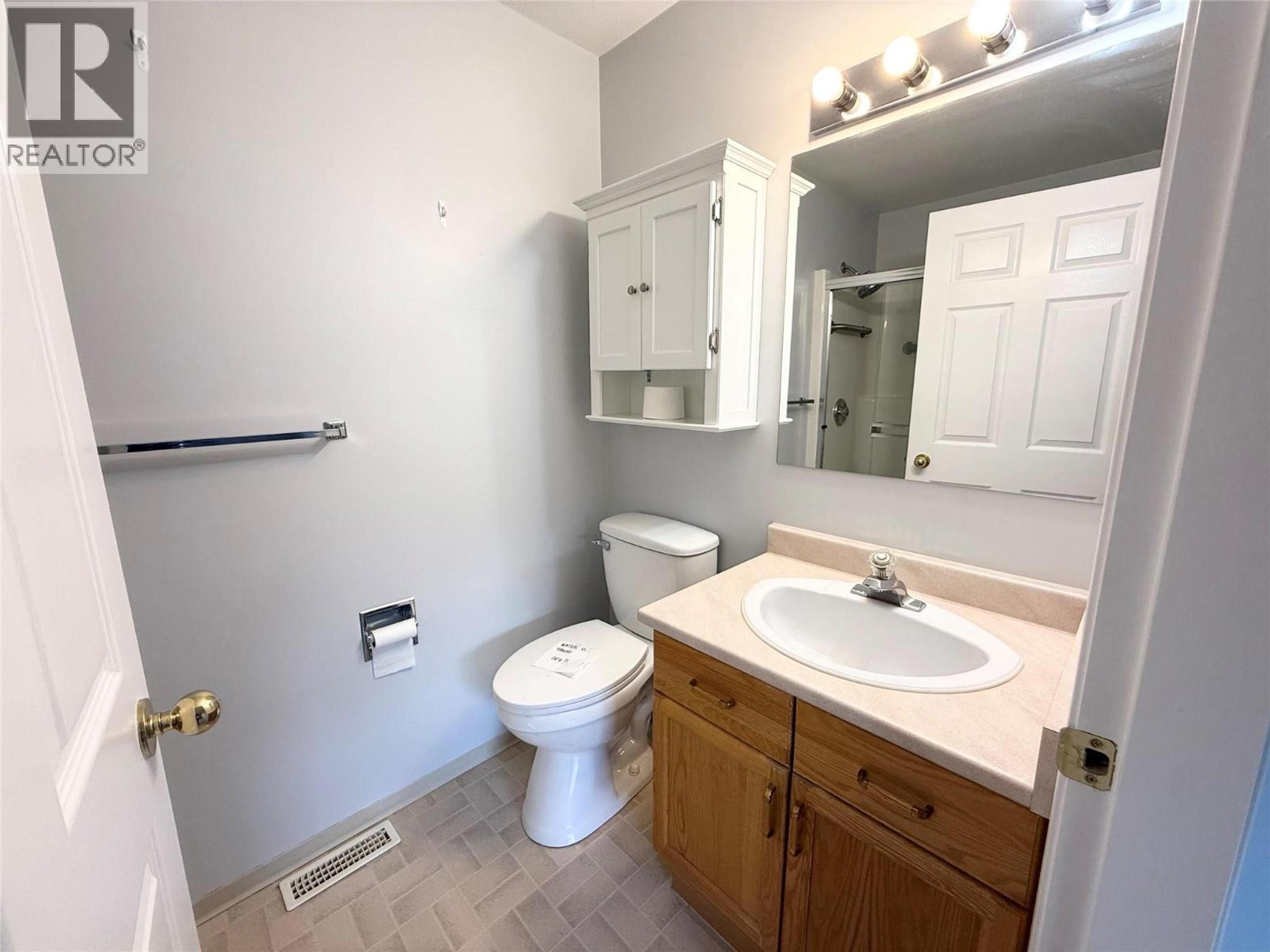 #6 2760 VOGHT STREET - 16