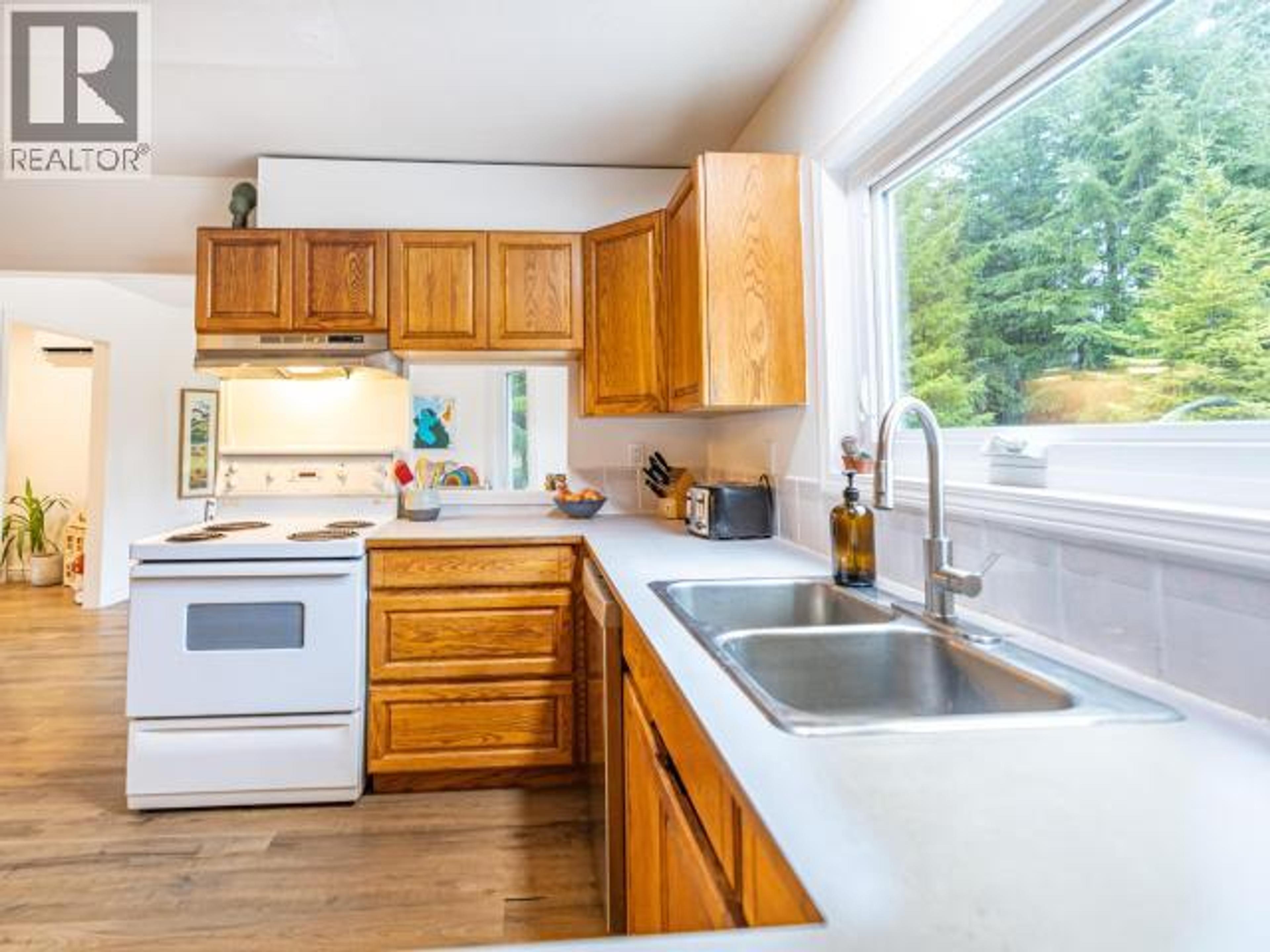 2560 MAYWOOD ROAD - 25