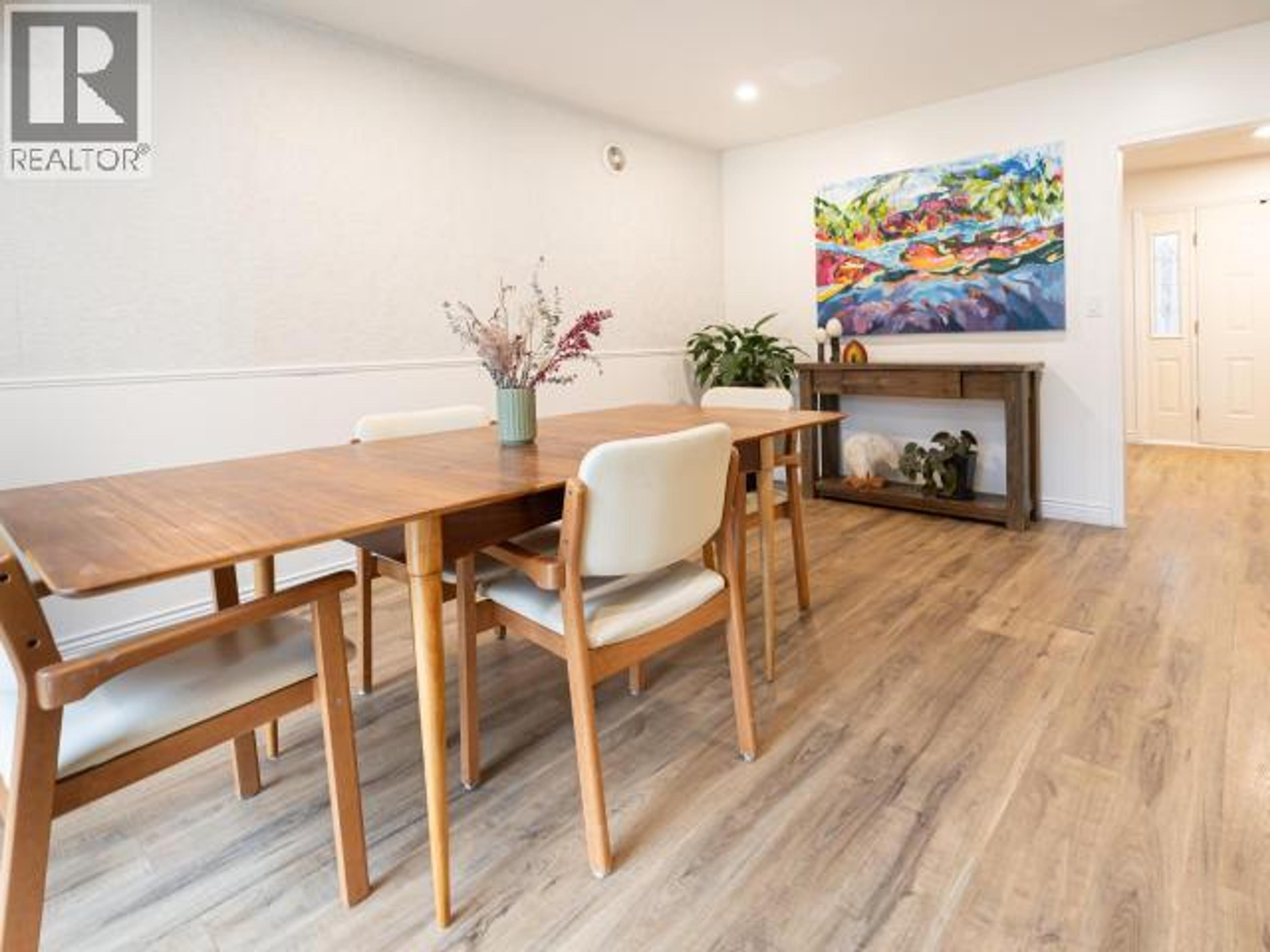 2560 MAYWOOD ROAD - 28