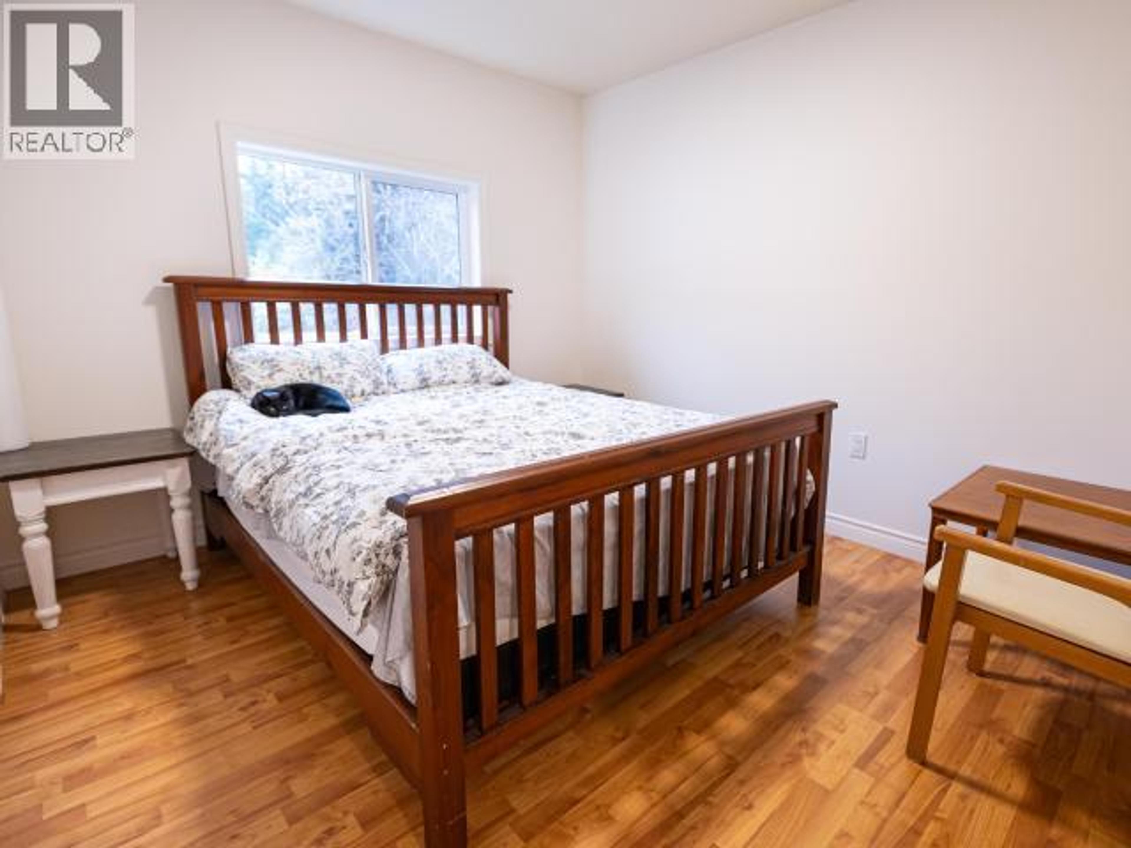 2560 MAYWOOD ROAD - 32