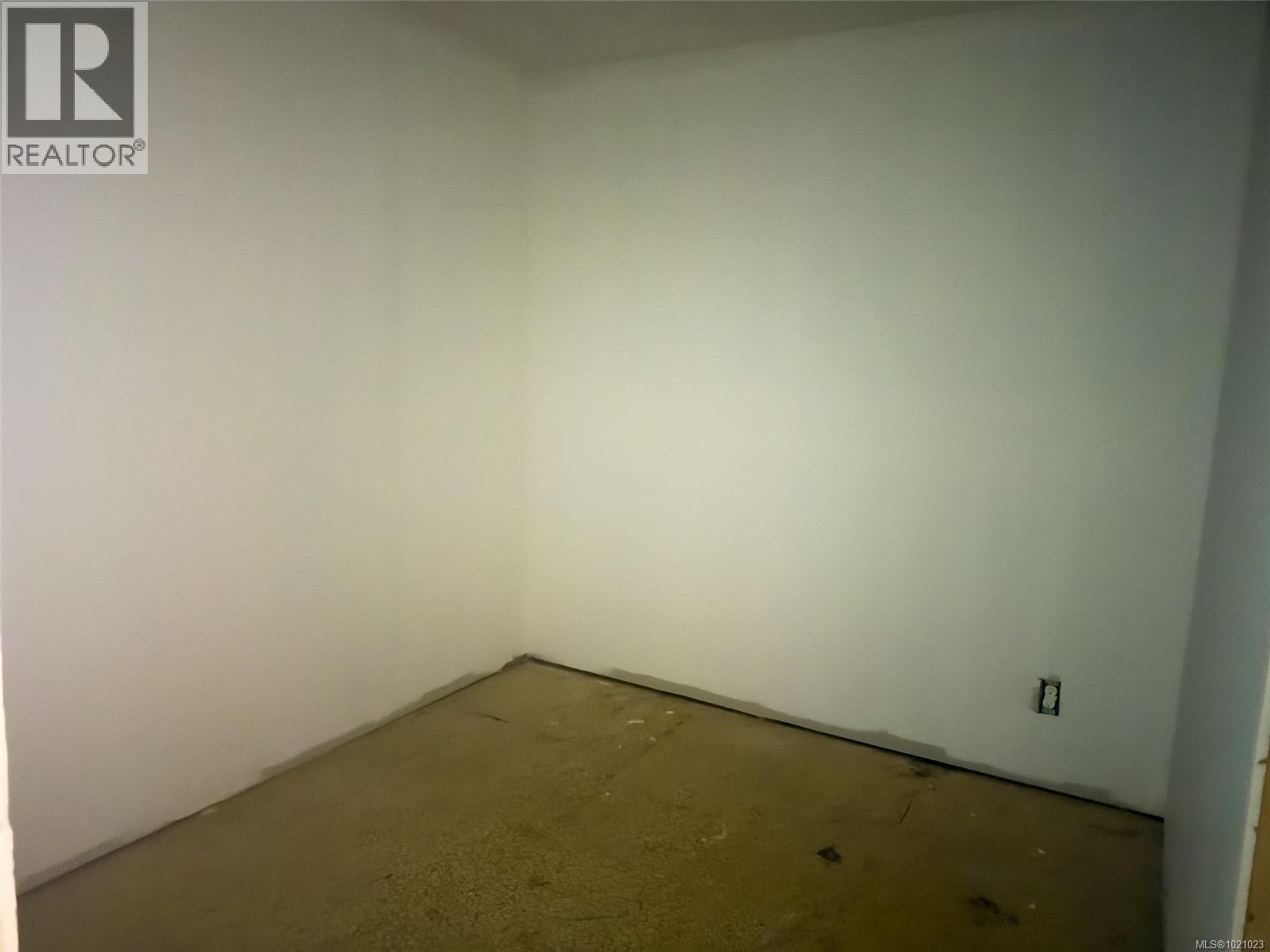 5975 HUNT ST - Image 11