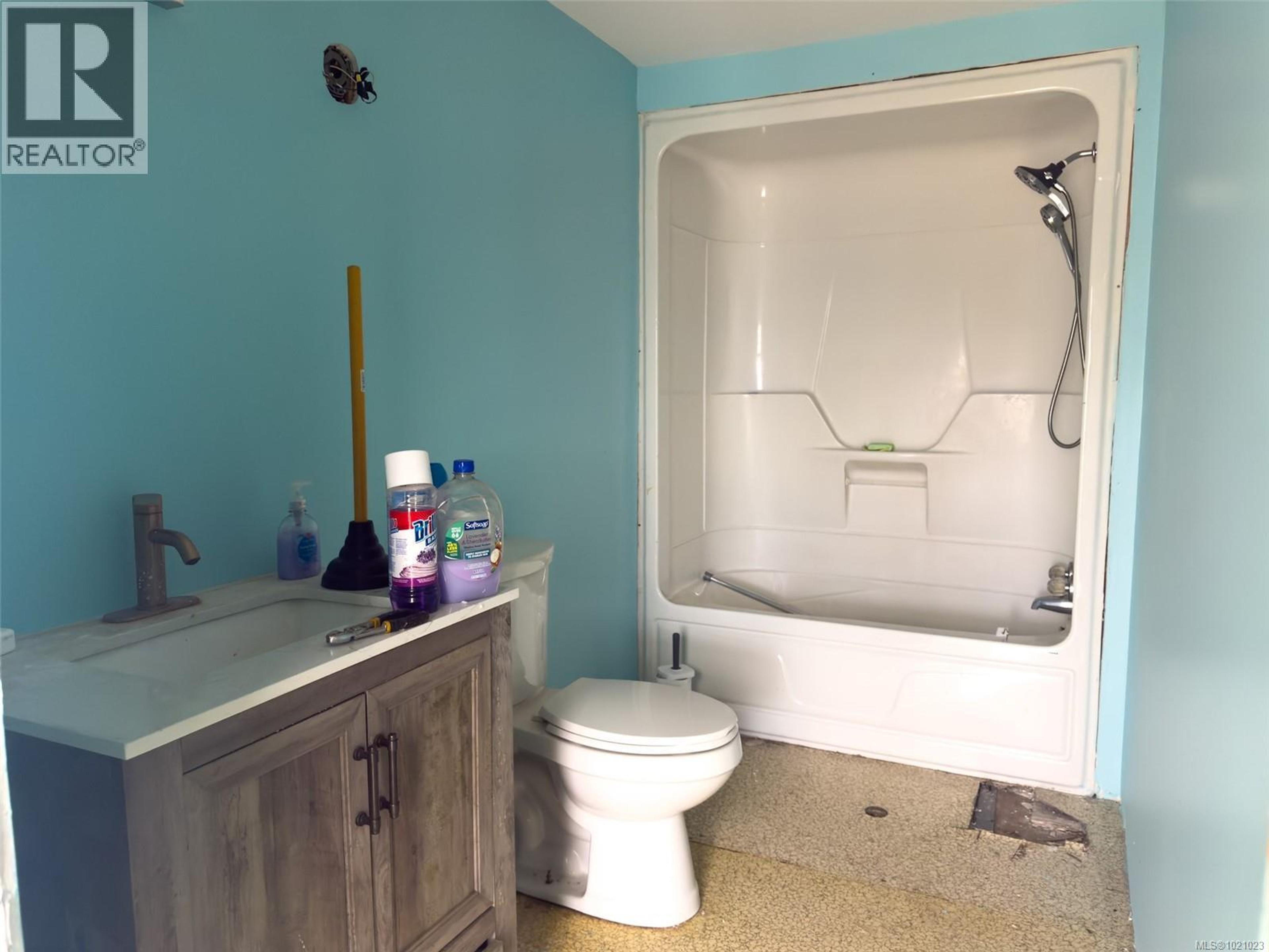 5975 HUNT ST - Image 13