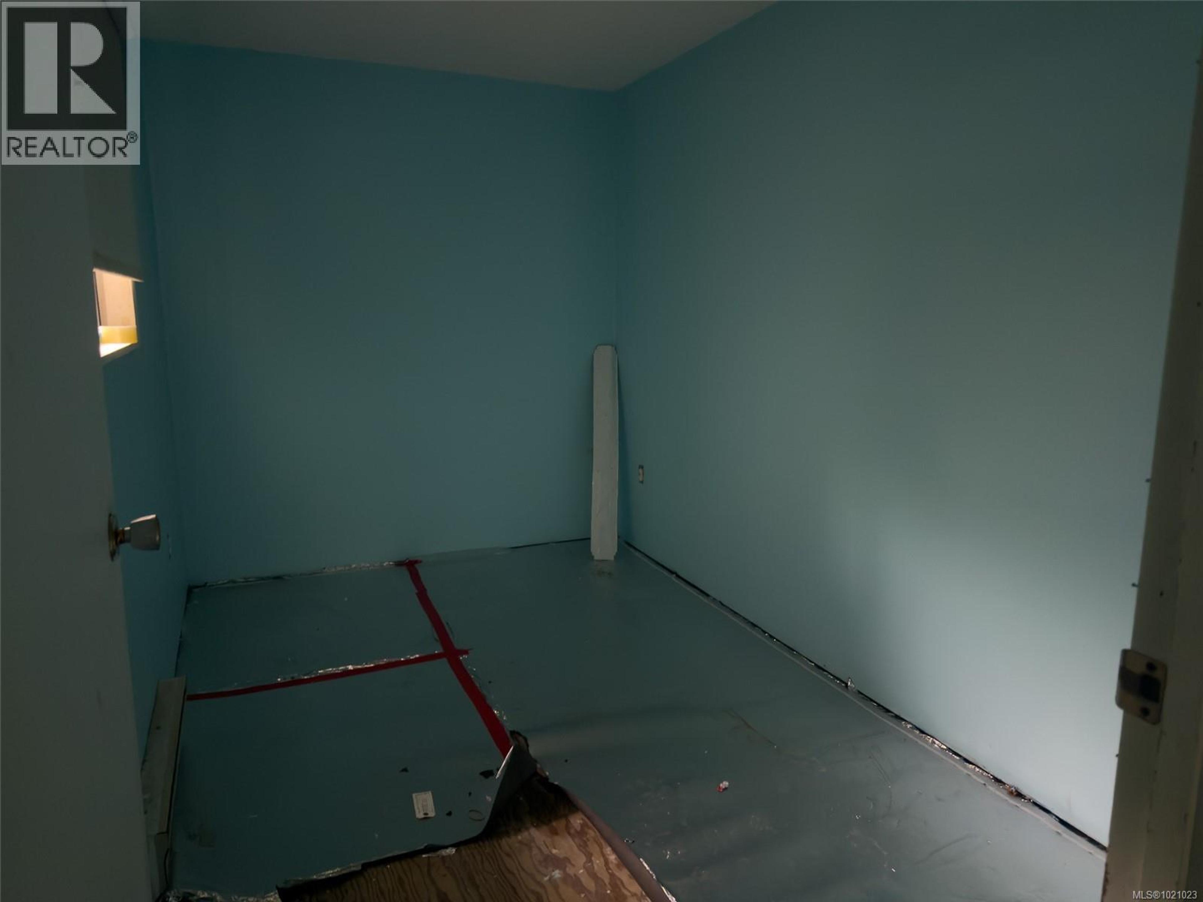 5975 HUNT ST - Image 4