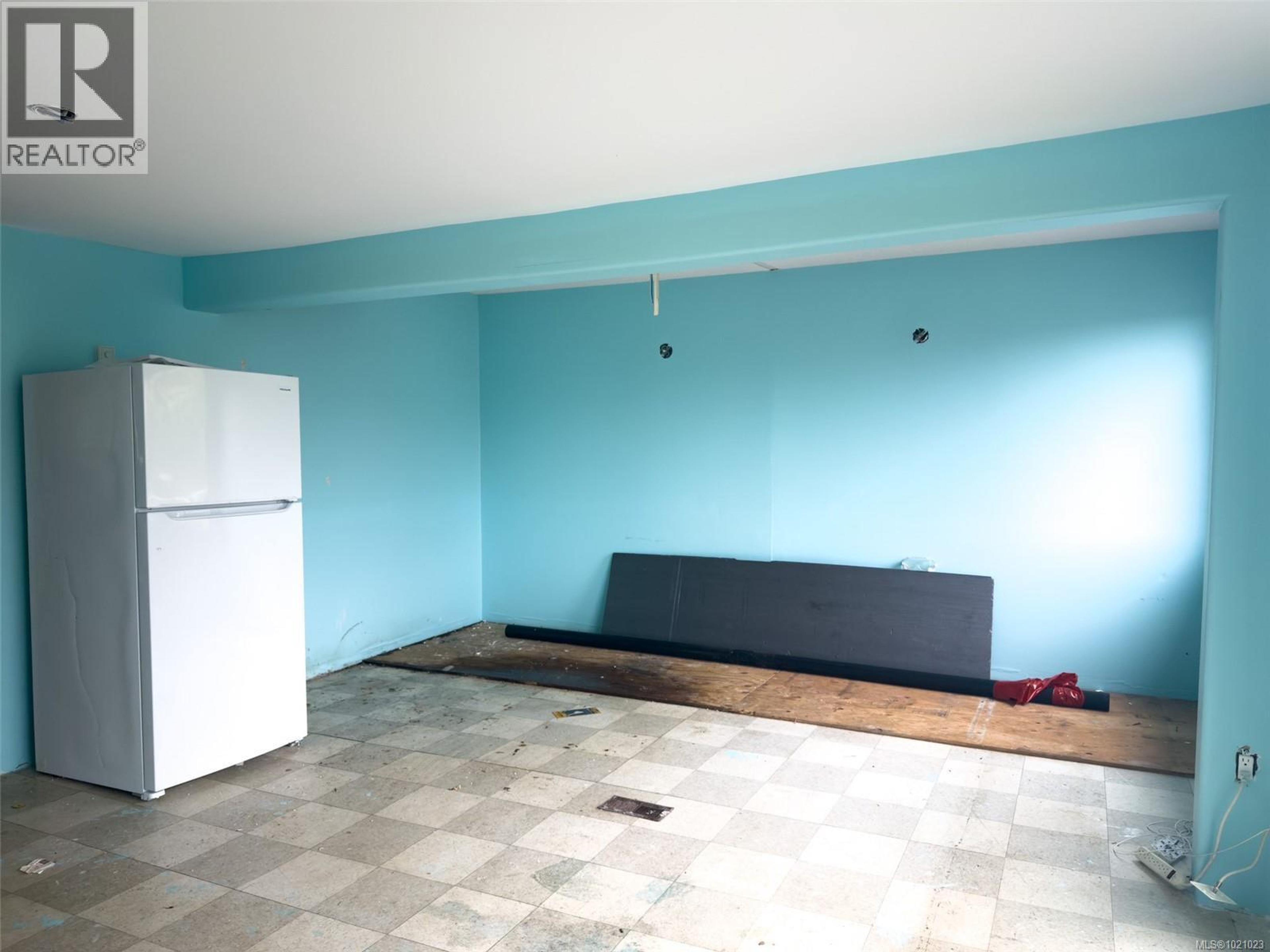 5975 HUNT ST - Image 7