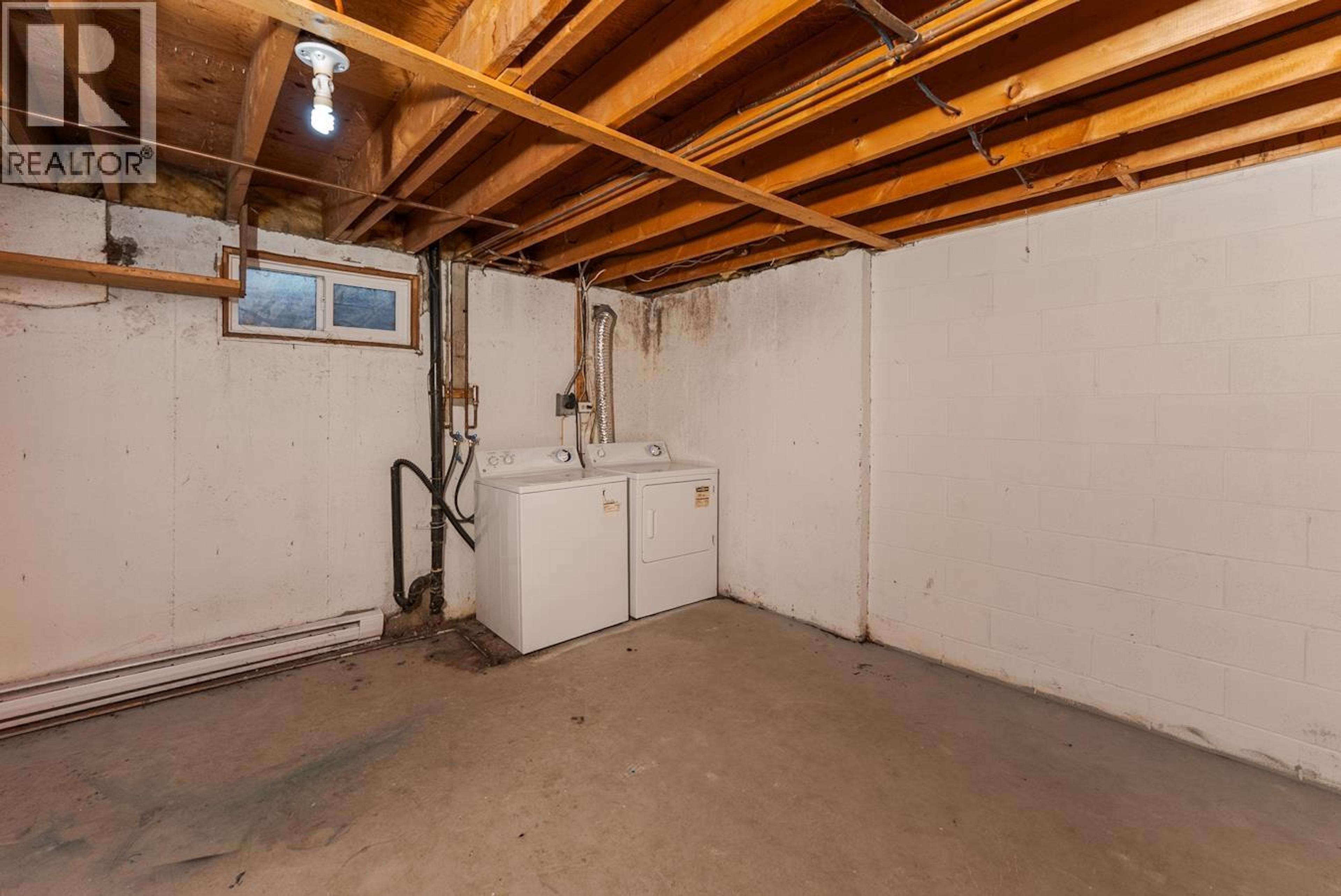 #109 4045 1ST AVENUE - 24