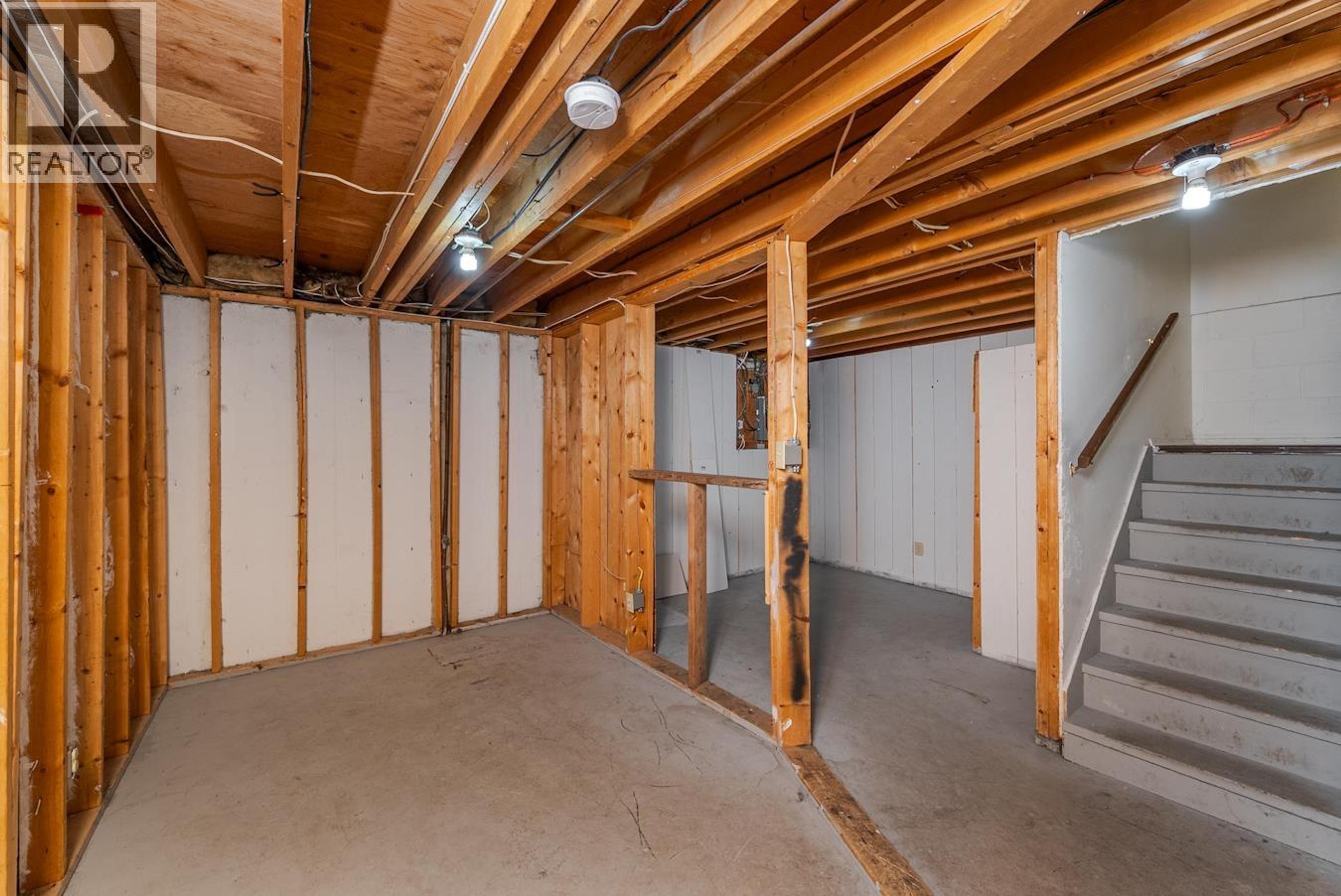 #109 4045 1ST AVENUE - 27