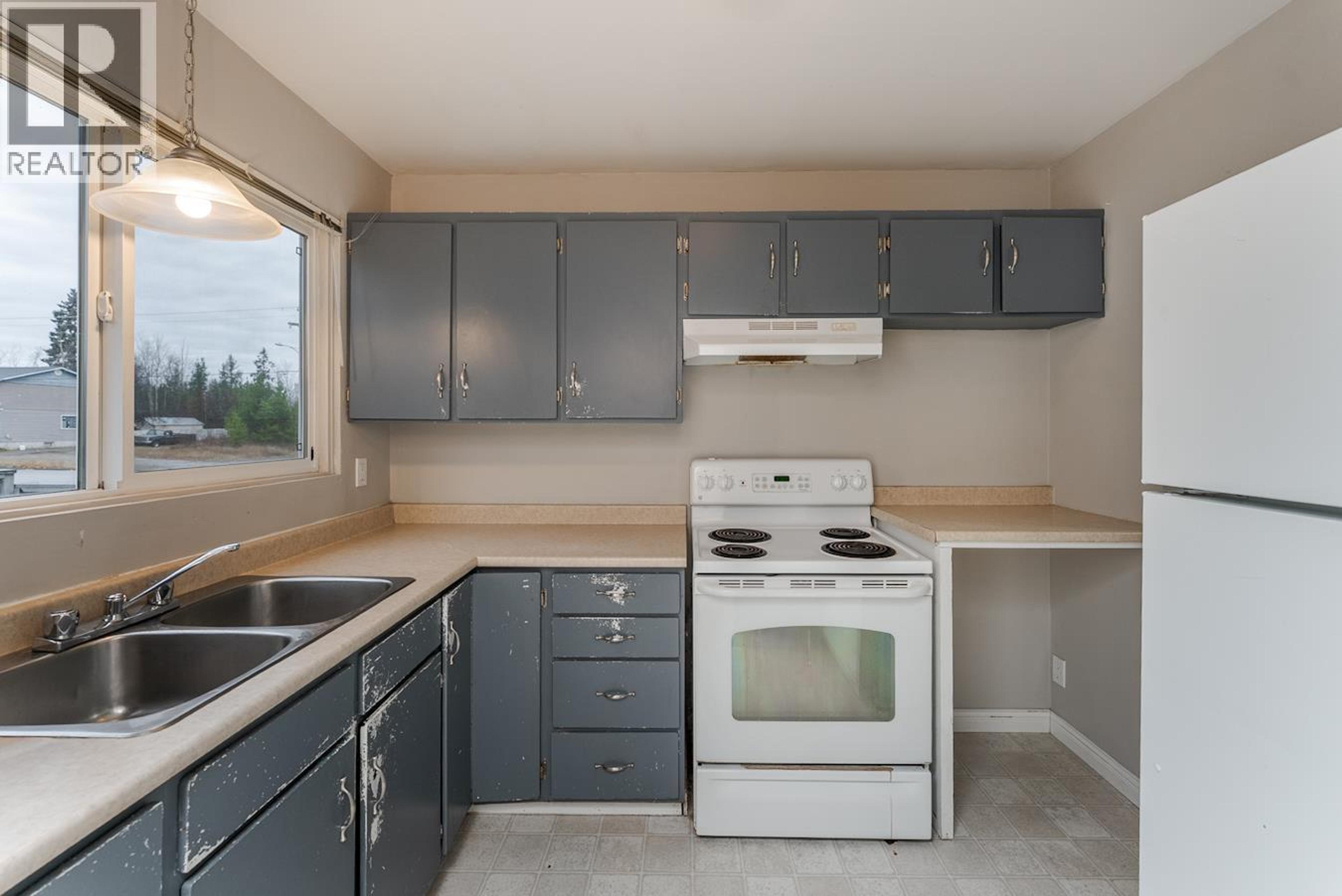 #109 4045 1ST AVENUE - 9