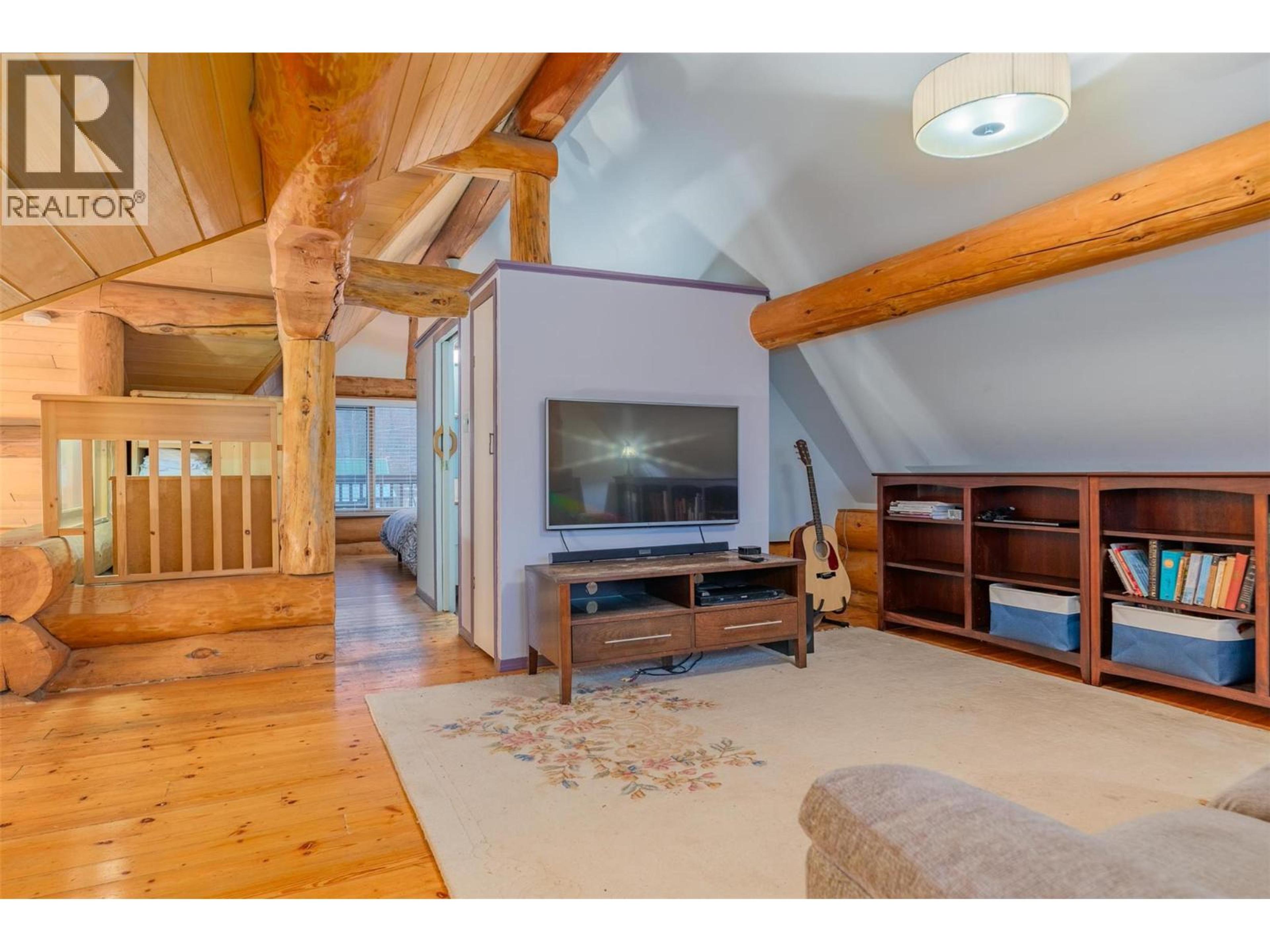 2266 FIFTH AVENUE - 27