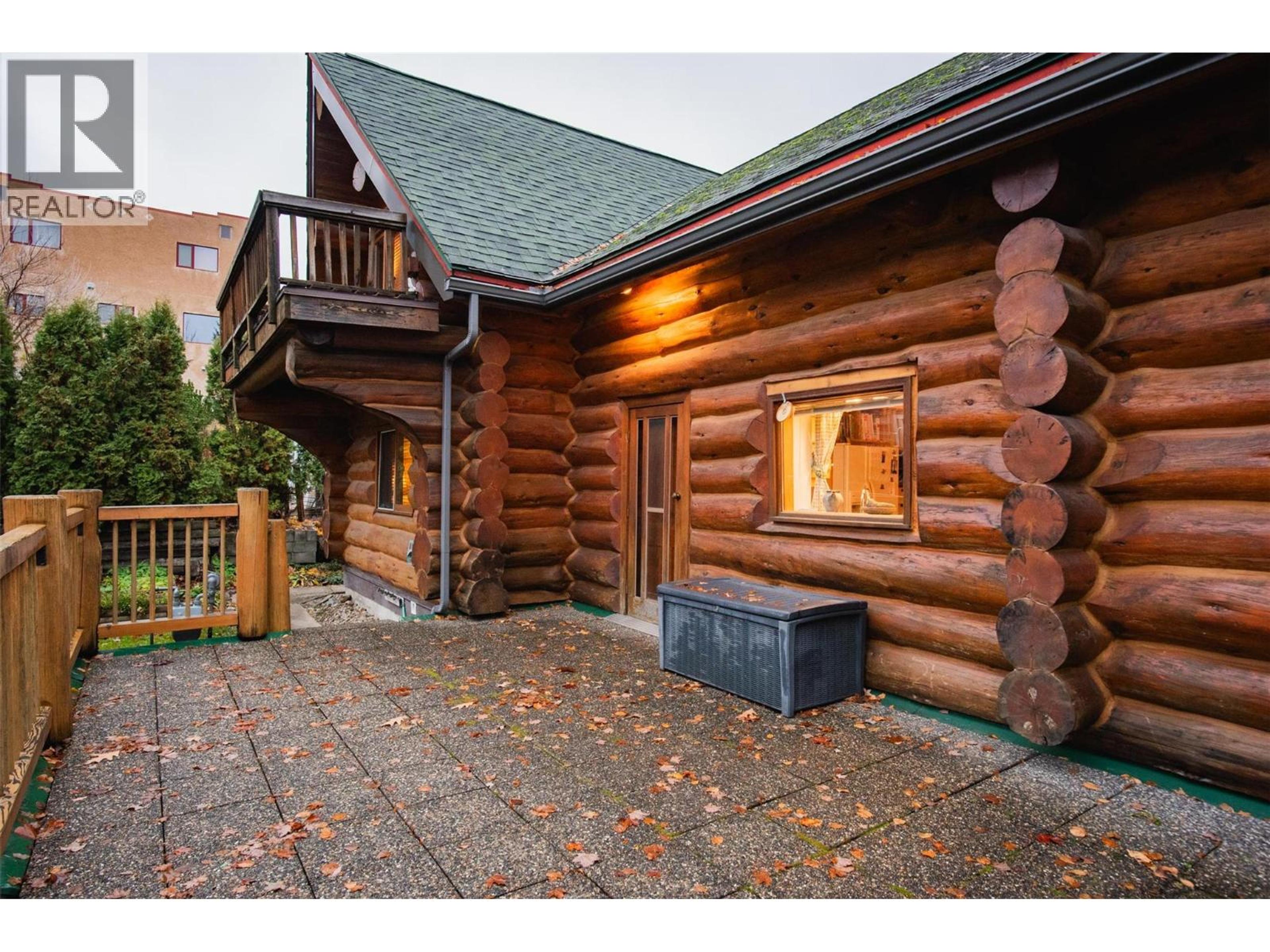 2266 FIFTH AVENUE - 60