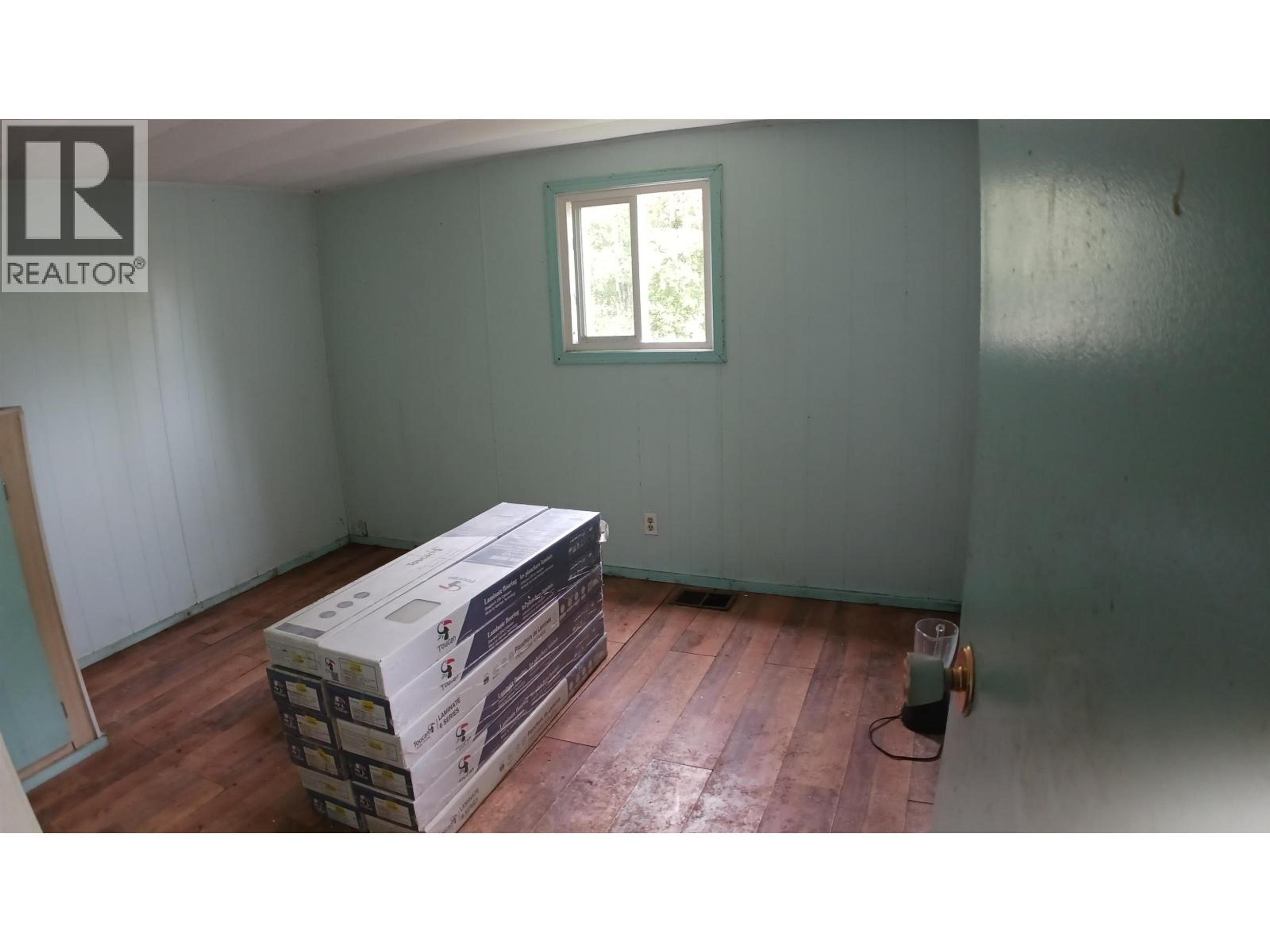 6515 THORLEY ROAD - 10