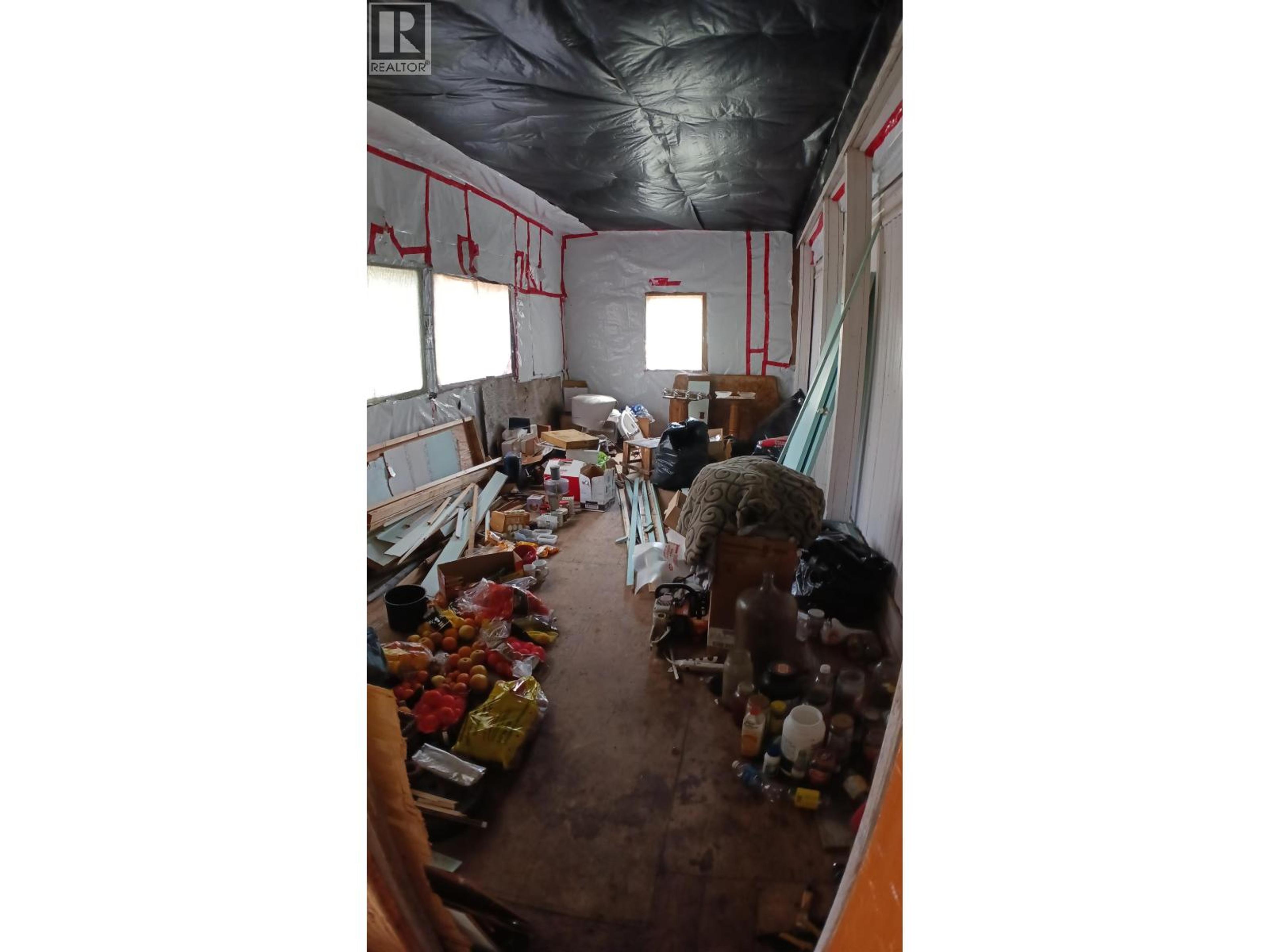 6515 THORLEY ROAD - 12