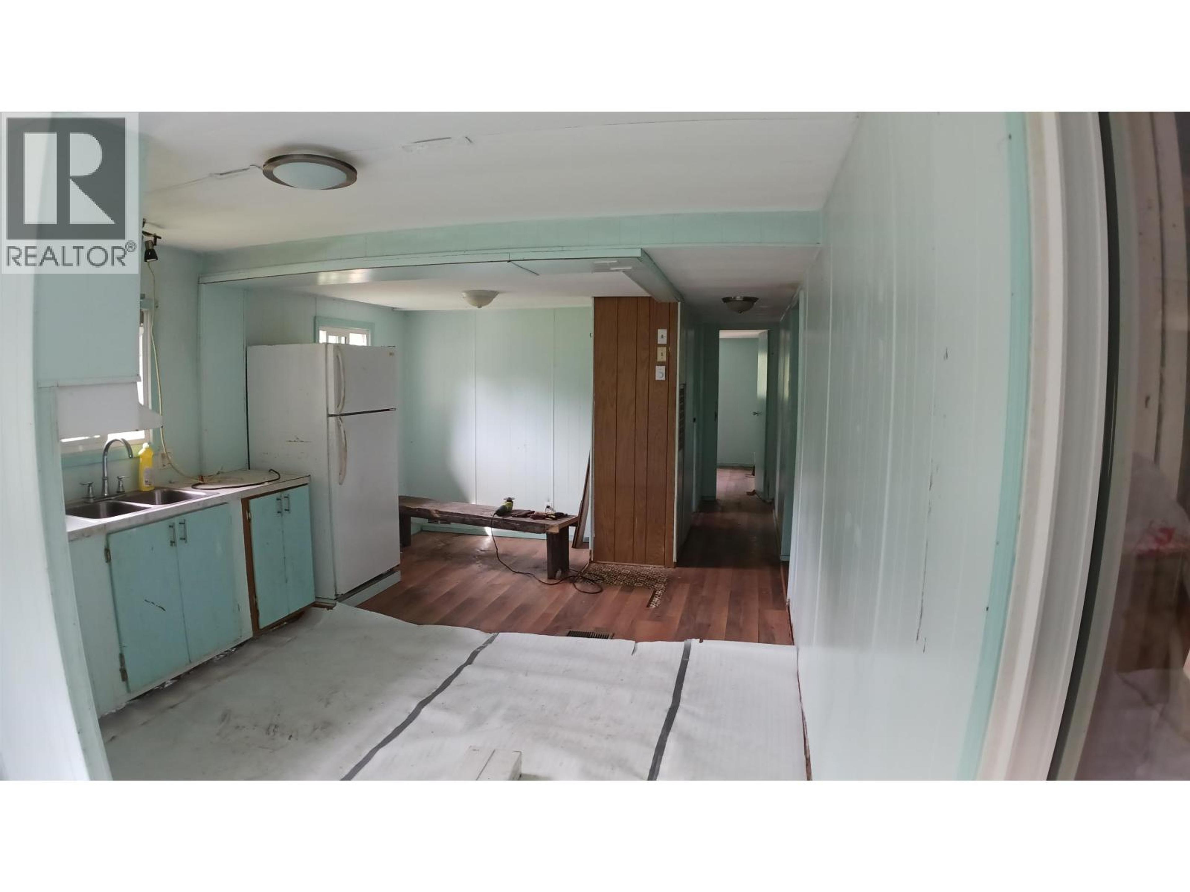 6515 THORLEY ROAD - 5