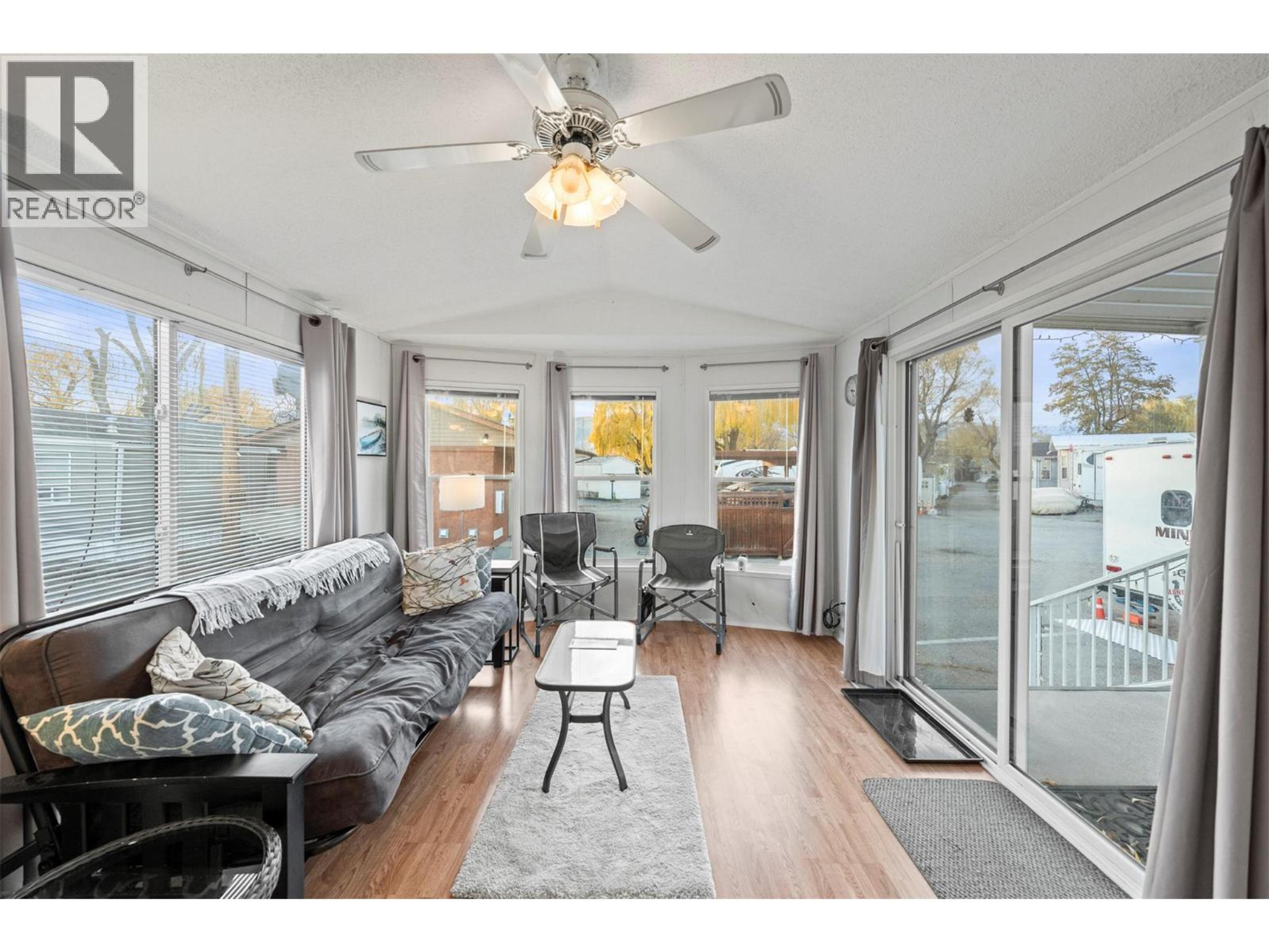 #57 5901 MAIN STREET - 10