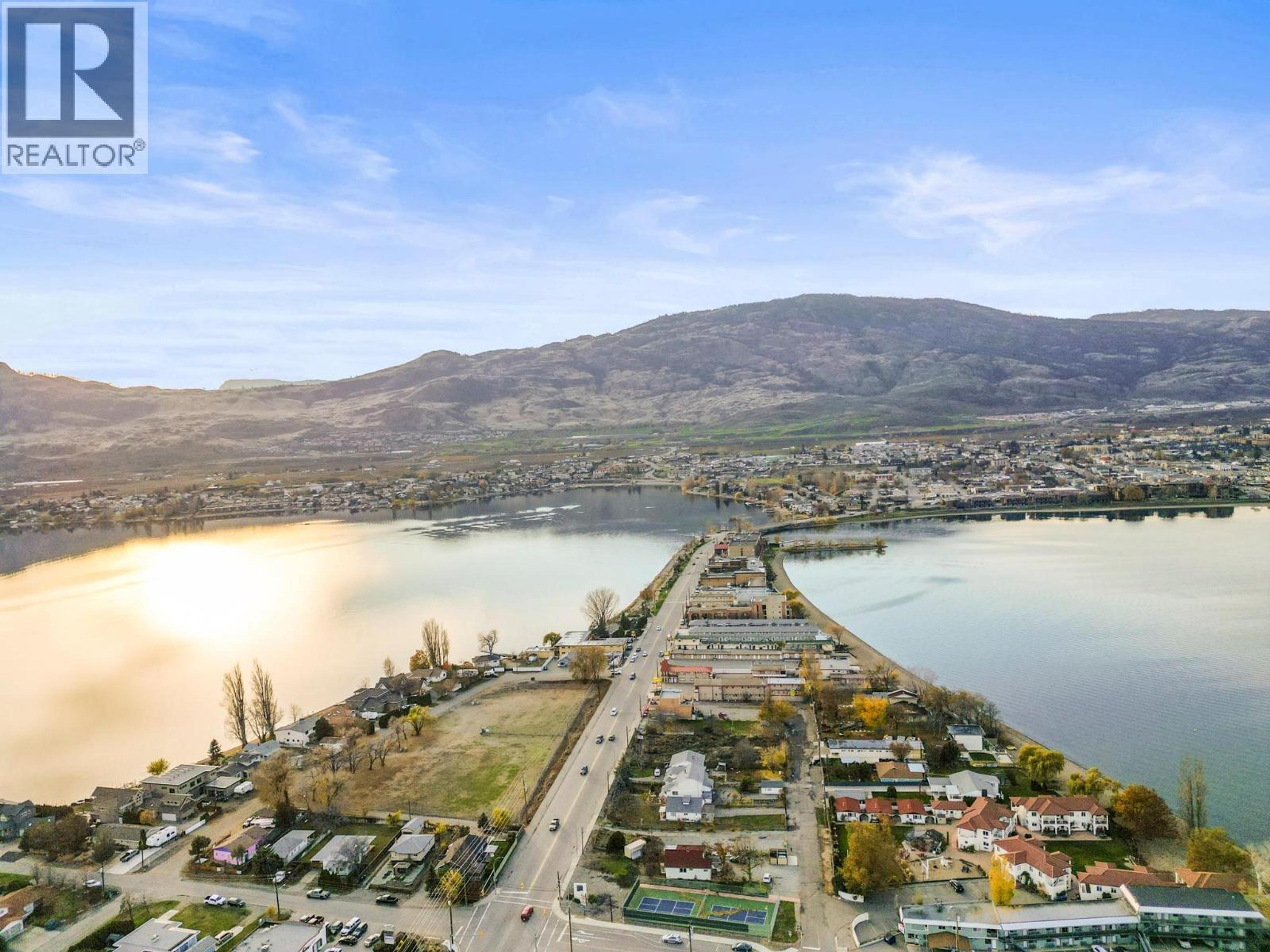 #57 5901 MAIN STREET - 32