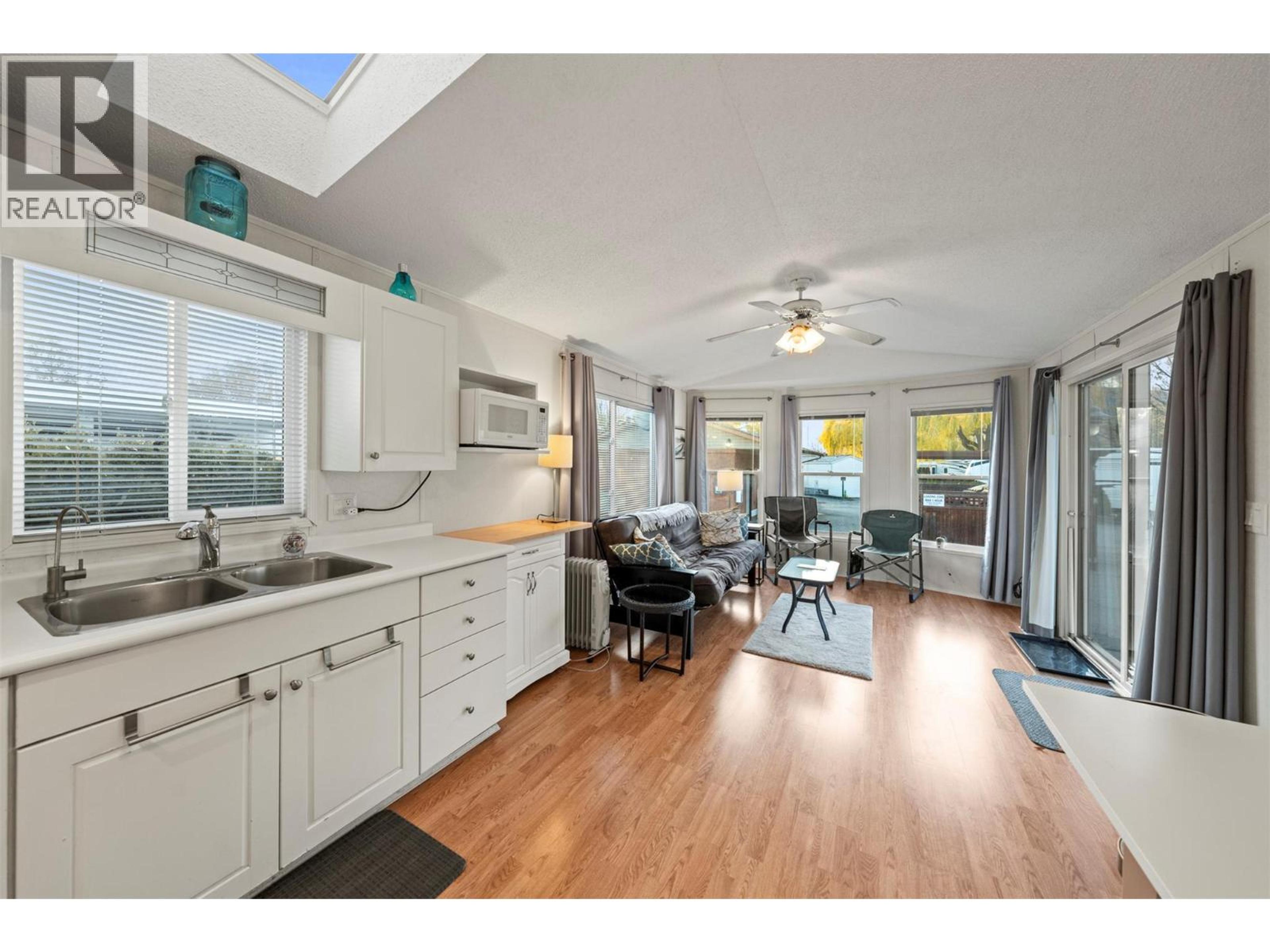 #57 5901 MAIN STREET - 7