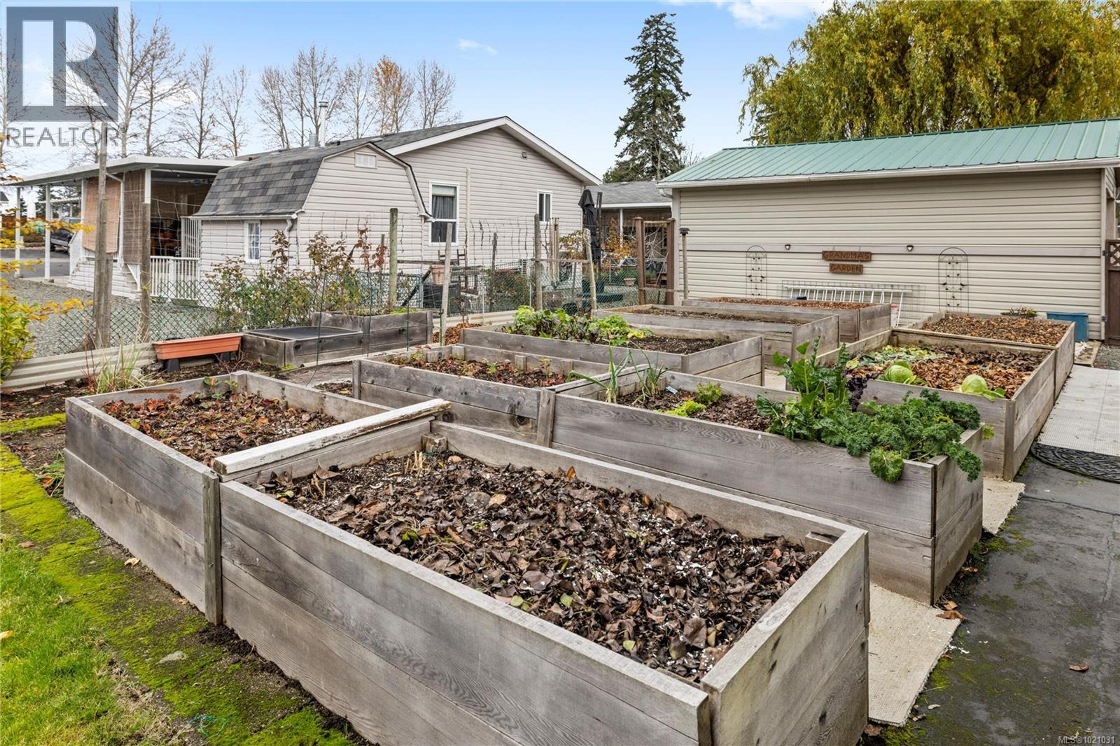 #K 394 CRAIG ST - Image 13