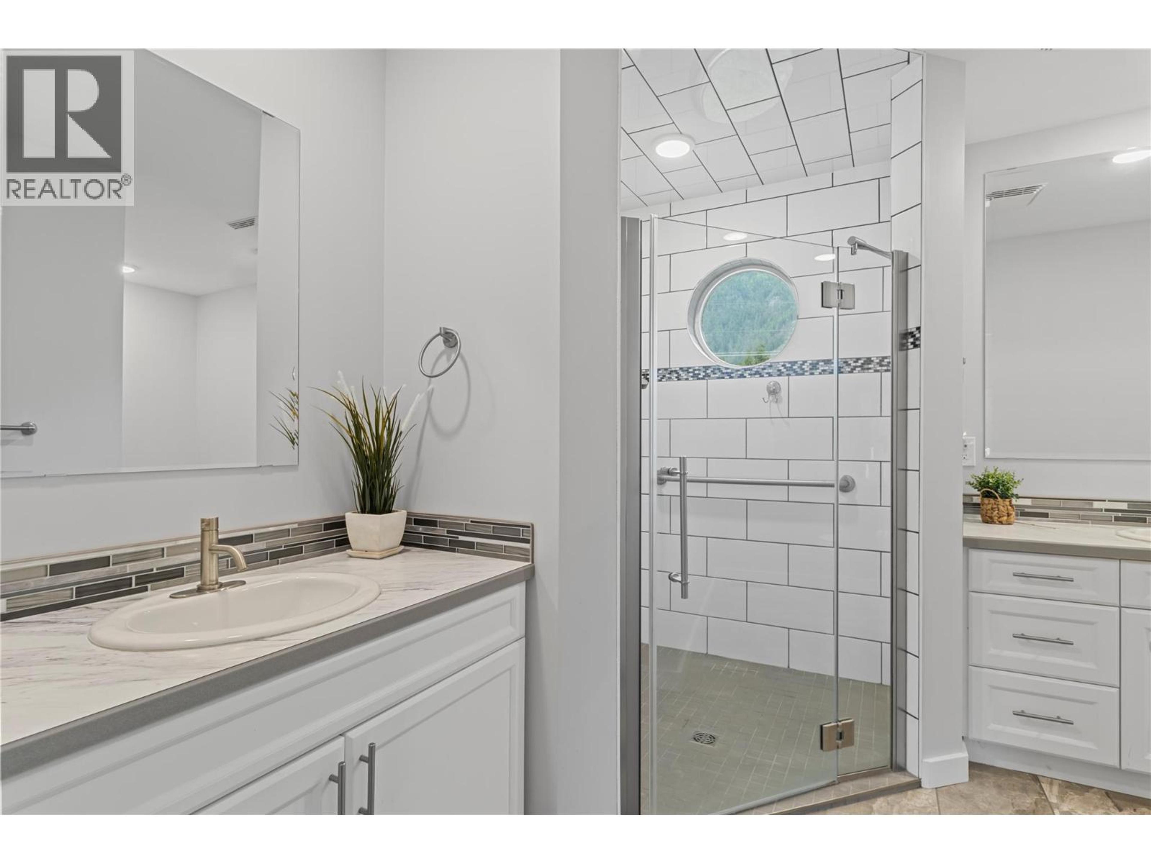 421 HILLIER ROAD - 16