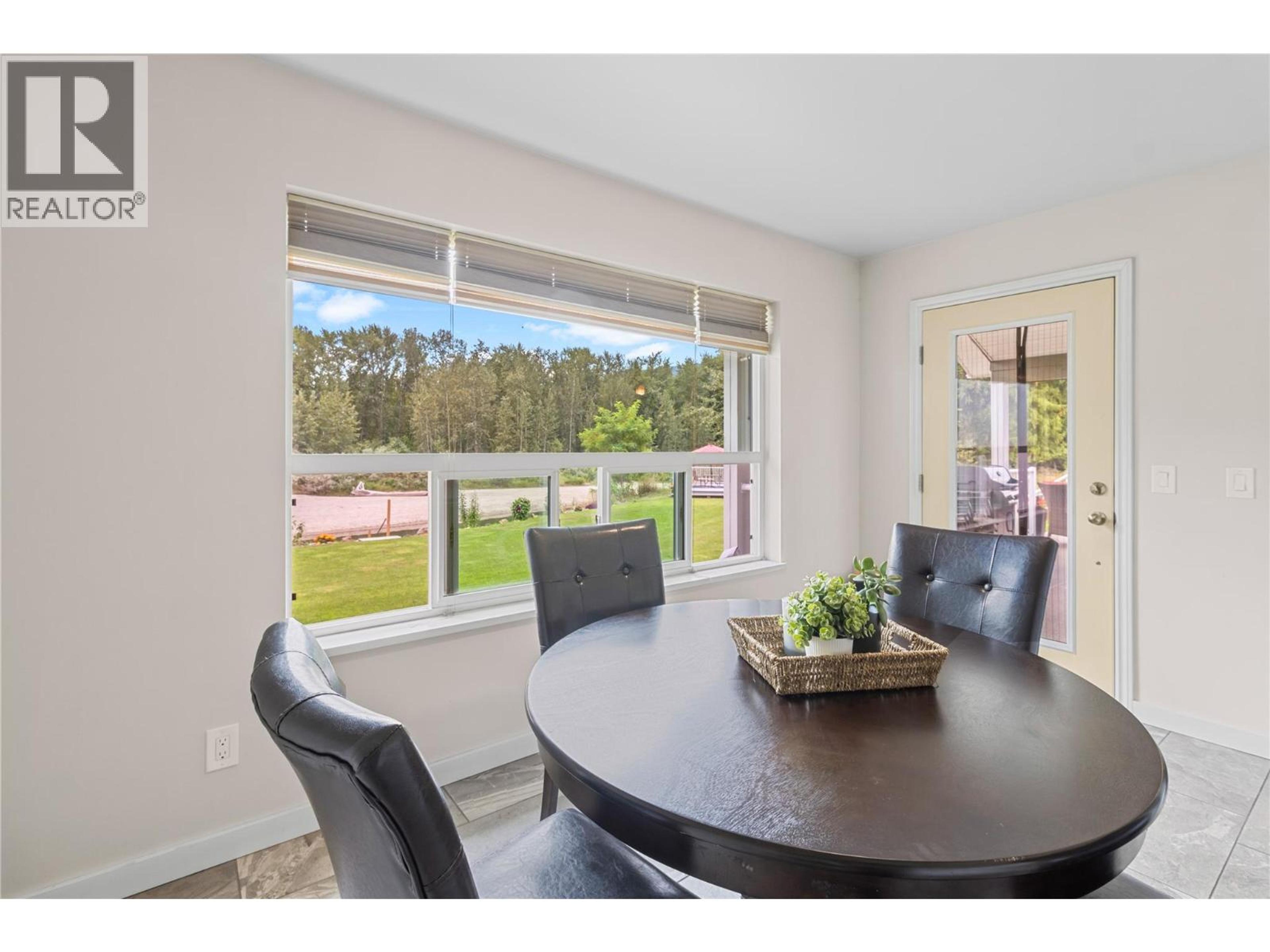 421 HILLIER ROAD - 26