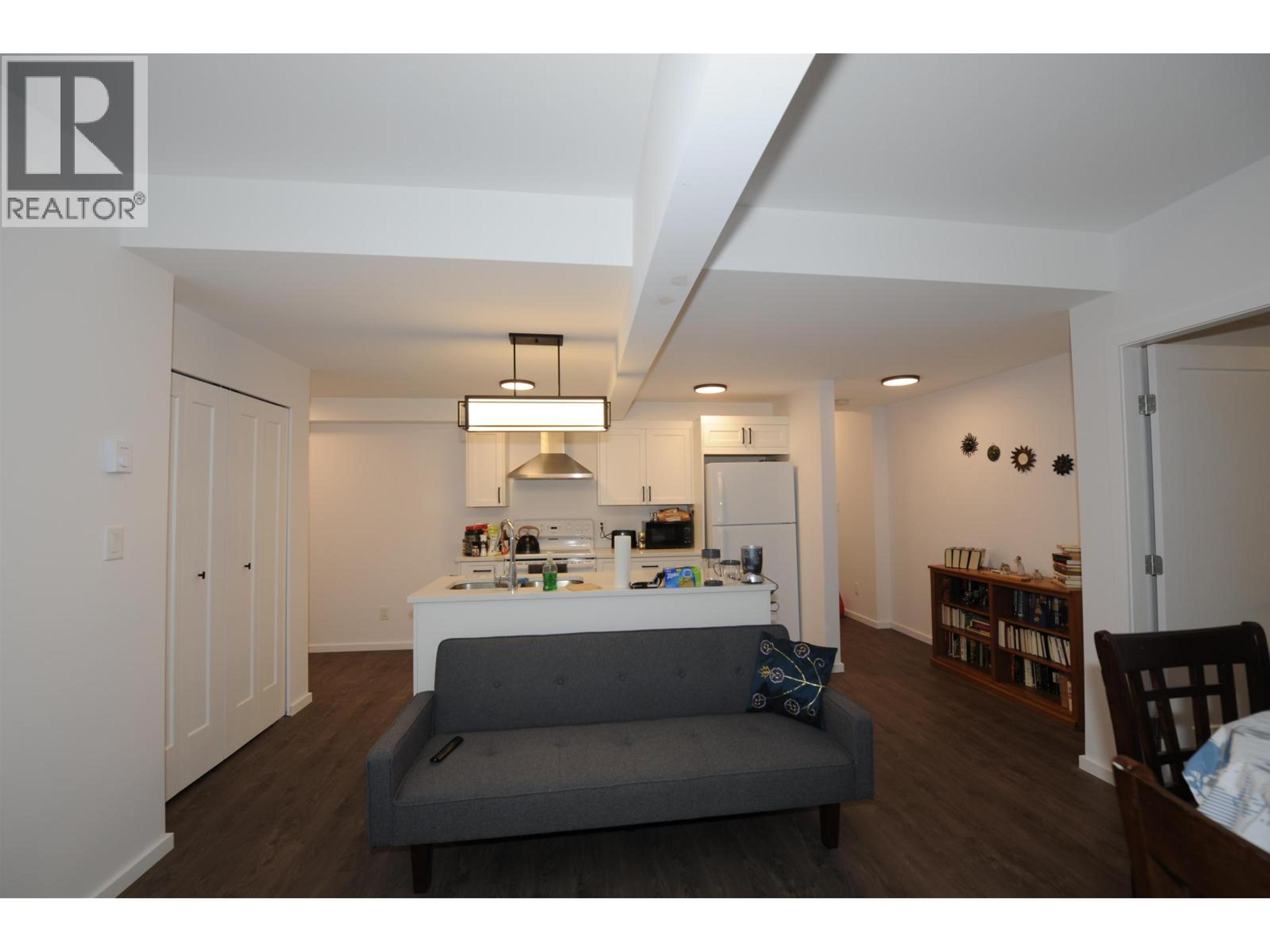 3407 KALUM STREET - 21