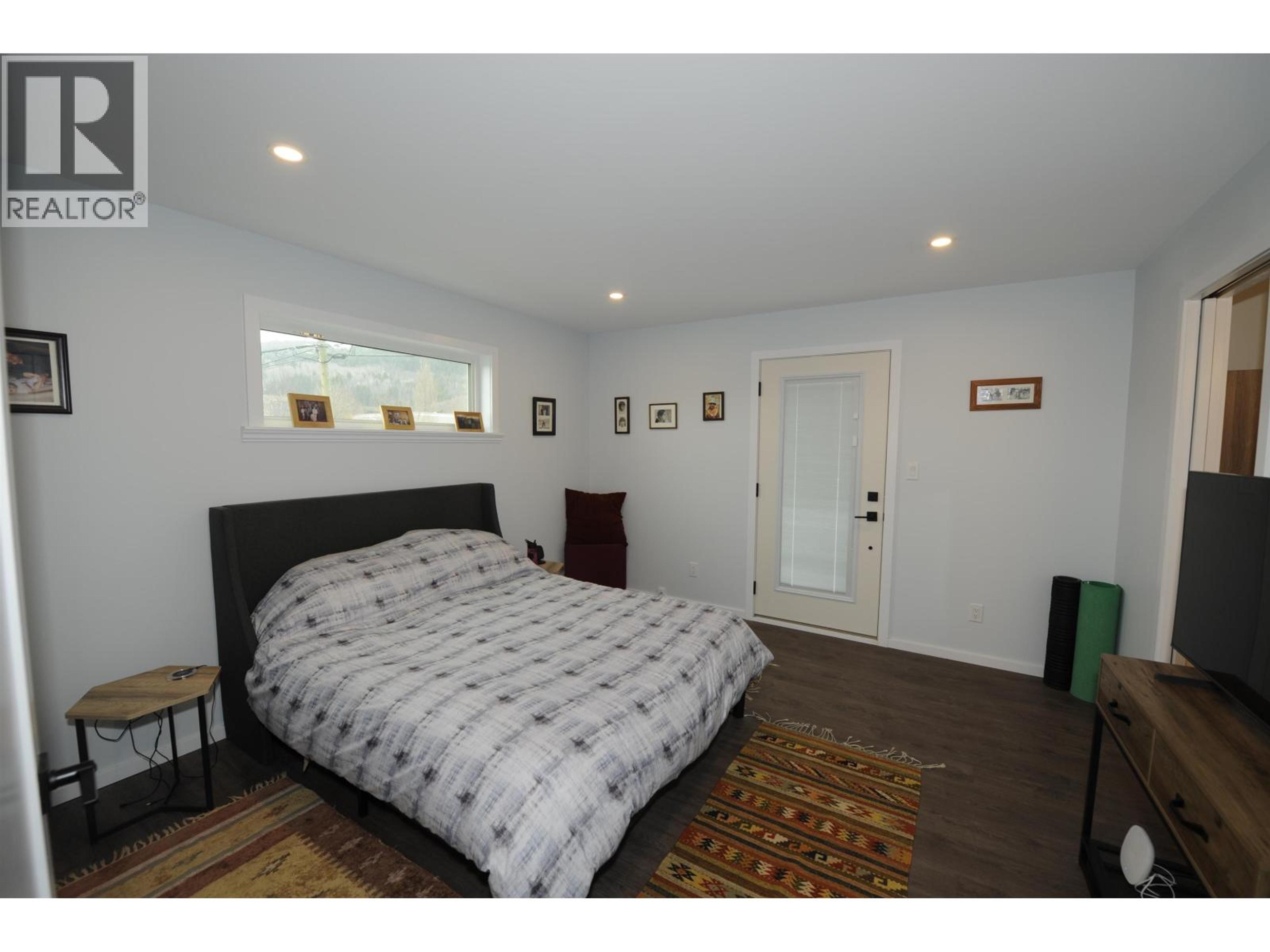 3407 KALUM STREET - 18