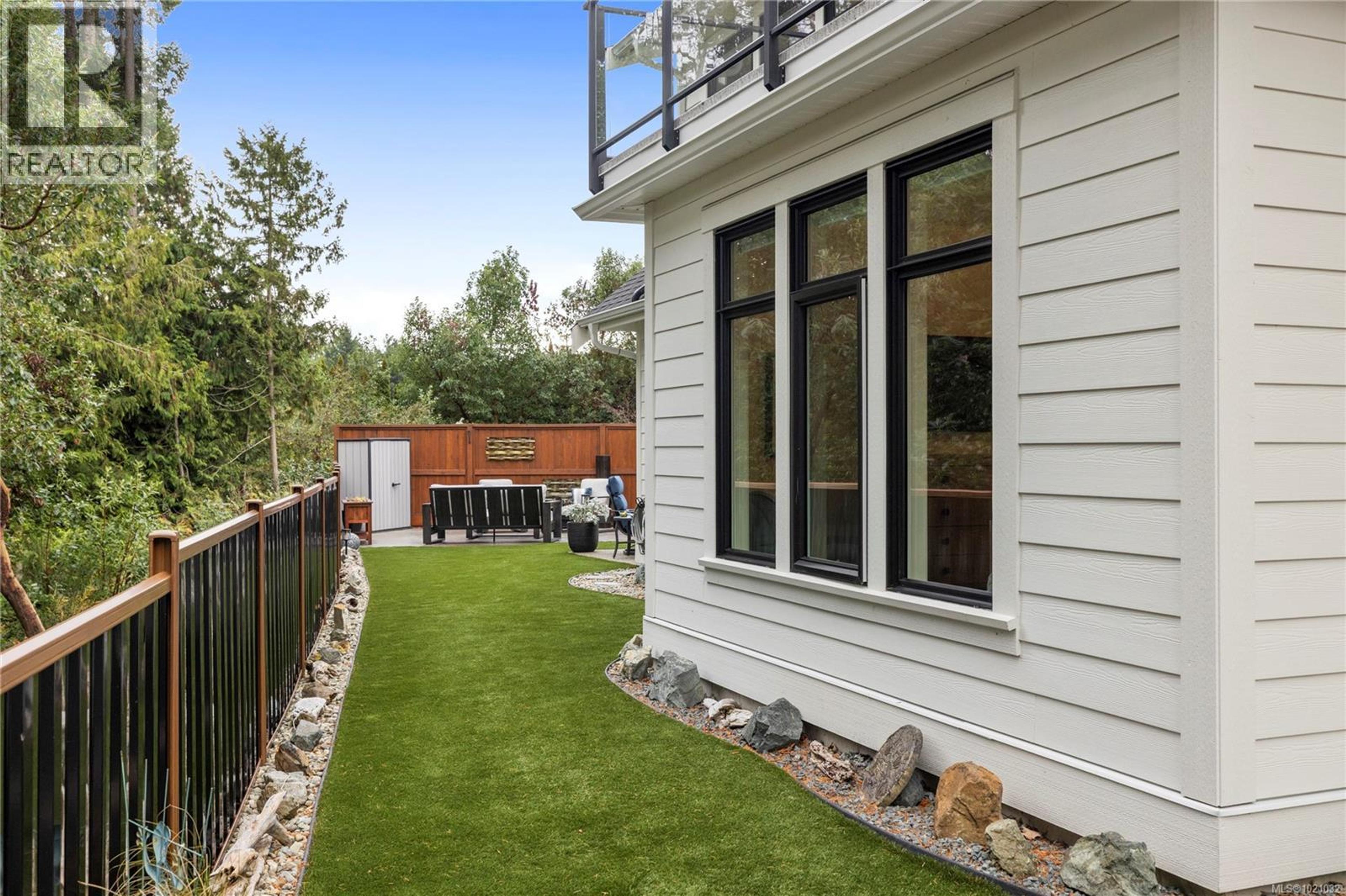 1365 PARKHURST PL - 25