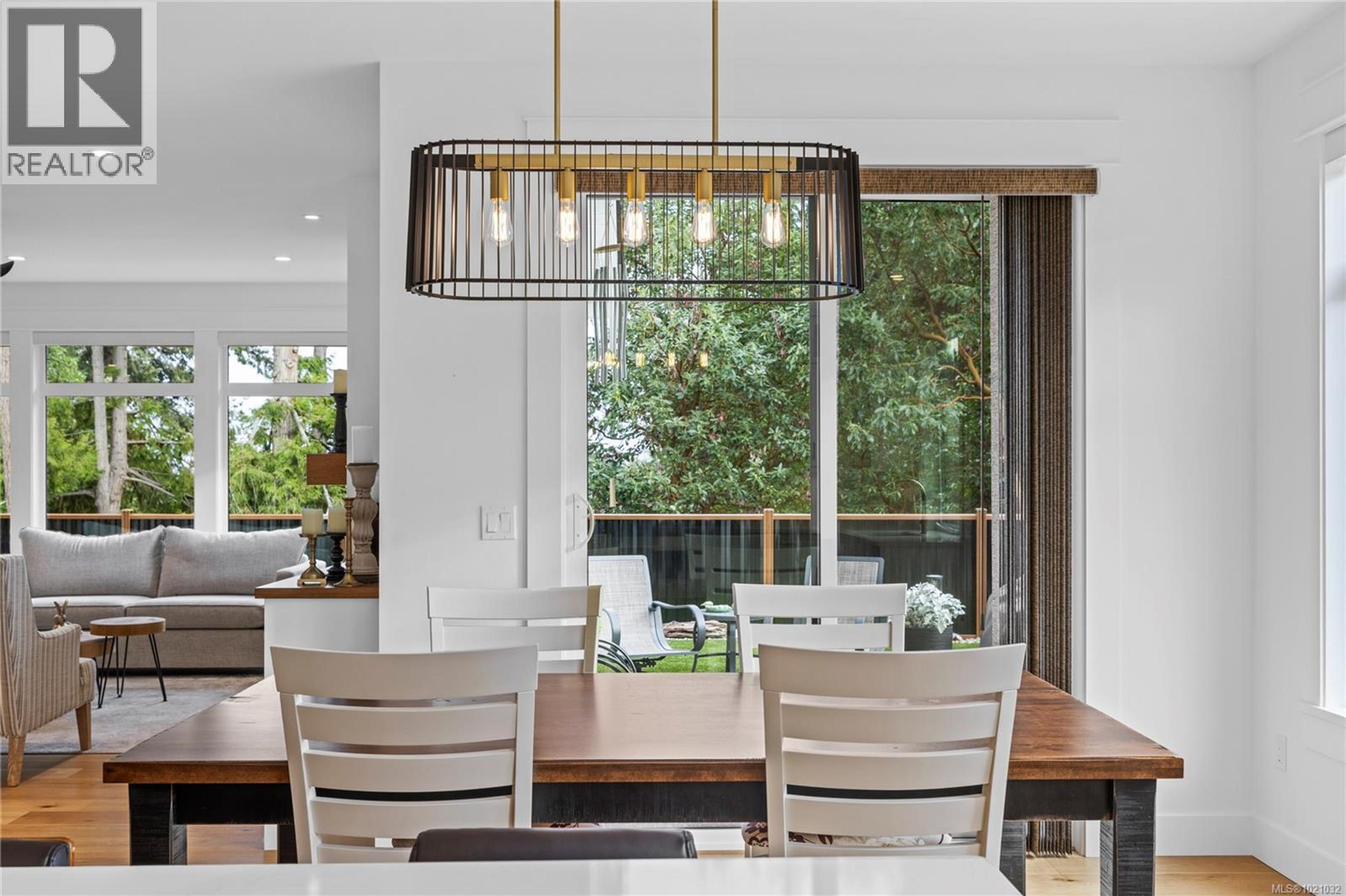 1365 PARKHURST PL - 6