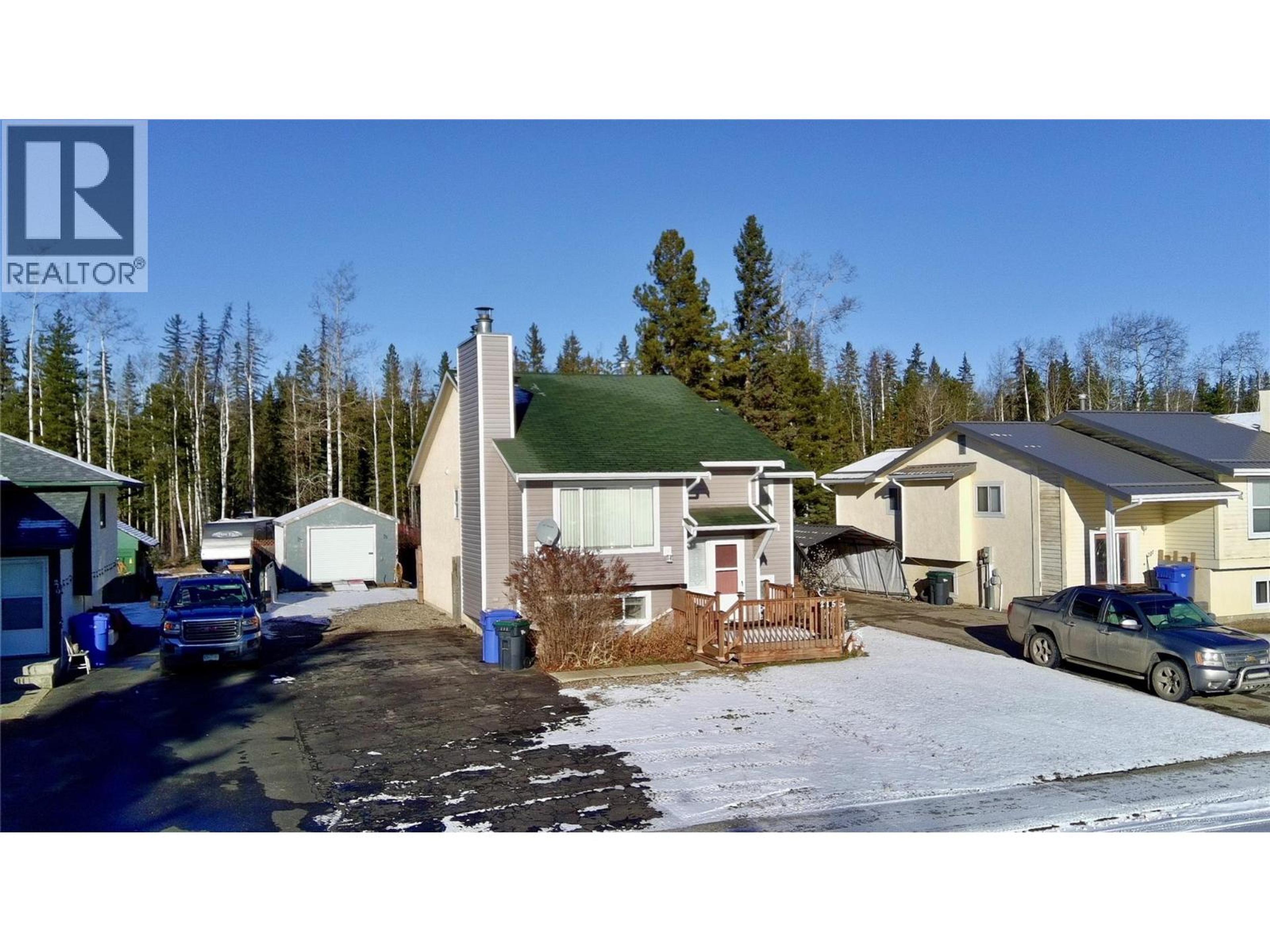 215 PEACE RIVER CRESCENT - Main Image