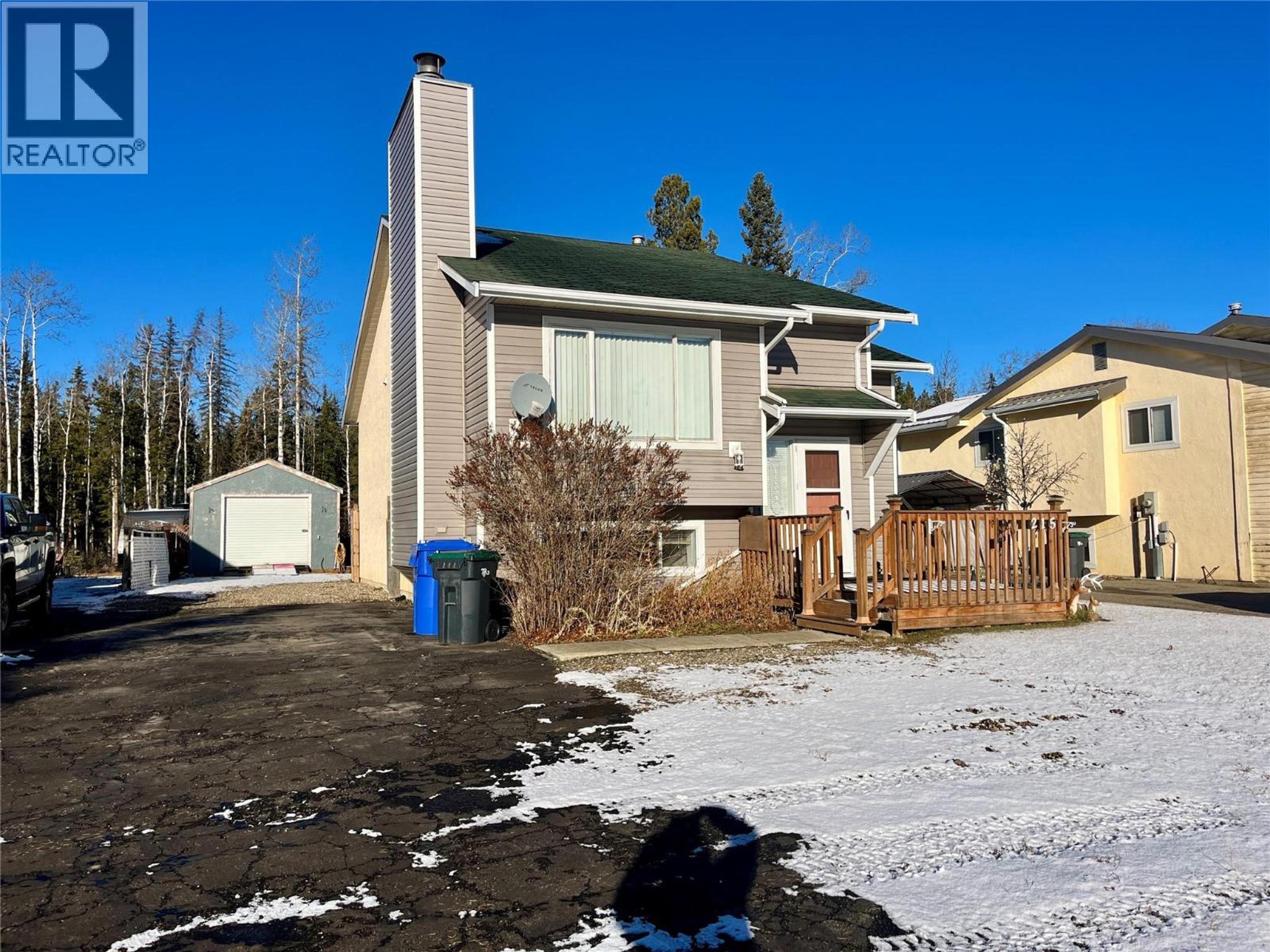 215 PEACE RIVER CRESCENT - 4