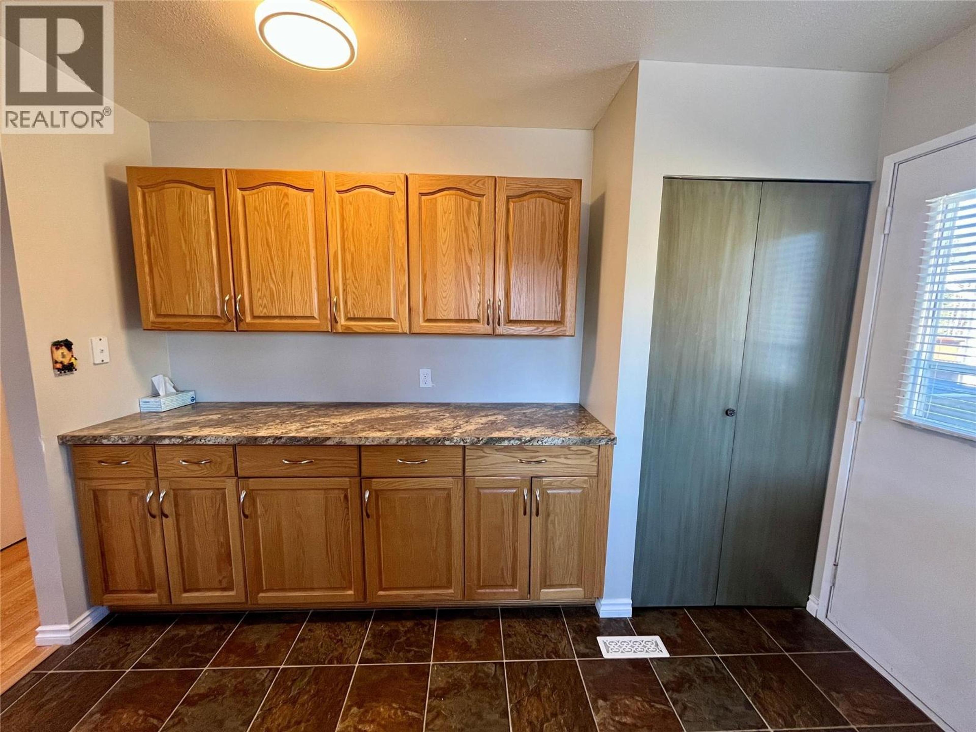 215 PEACE RIVER CRESCENT - 9