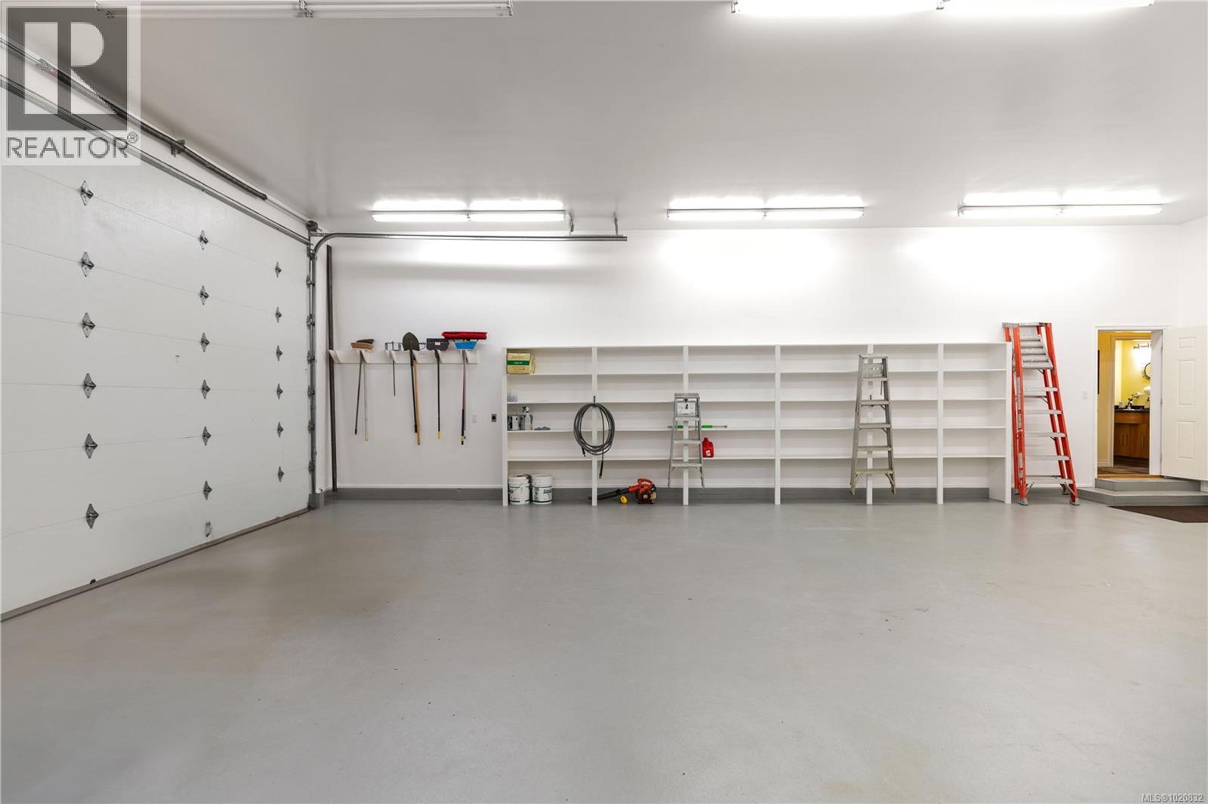 3355 GREY MANOR RD - 11