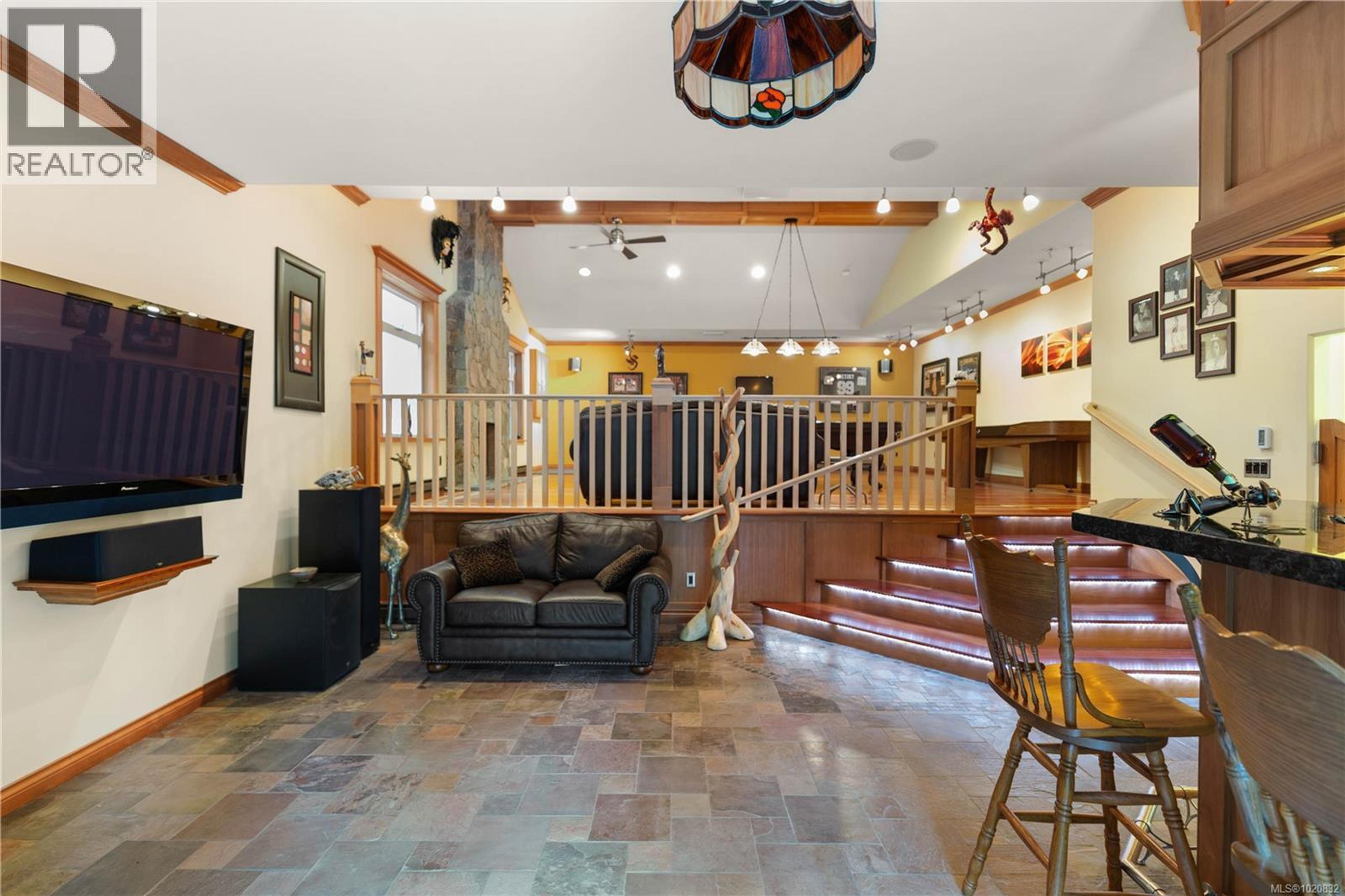 3355 GREY MANOR RD - 14