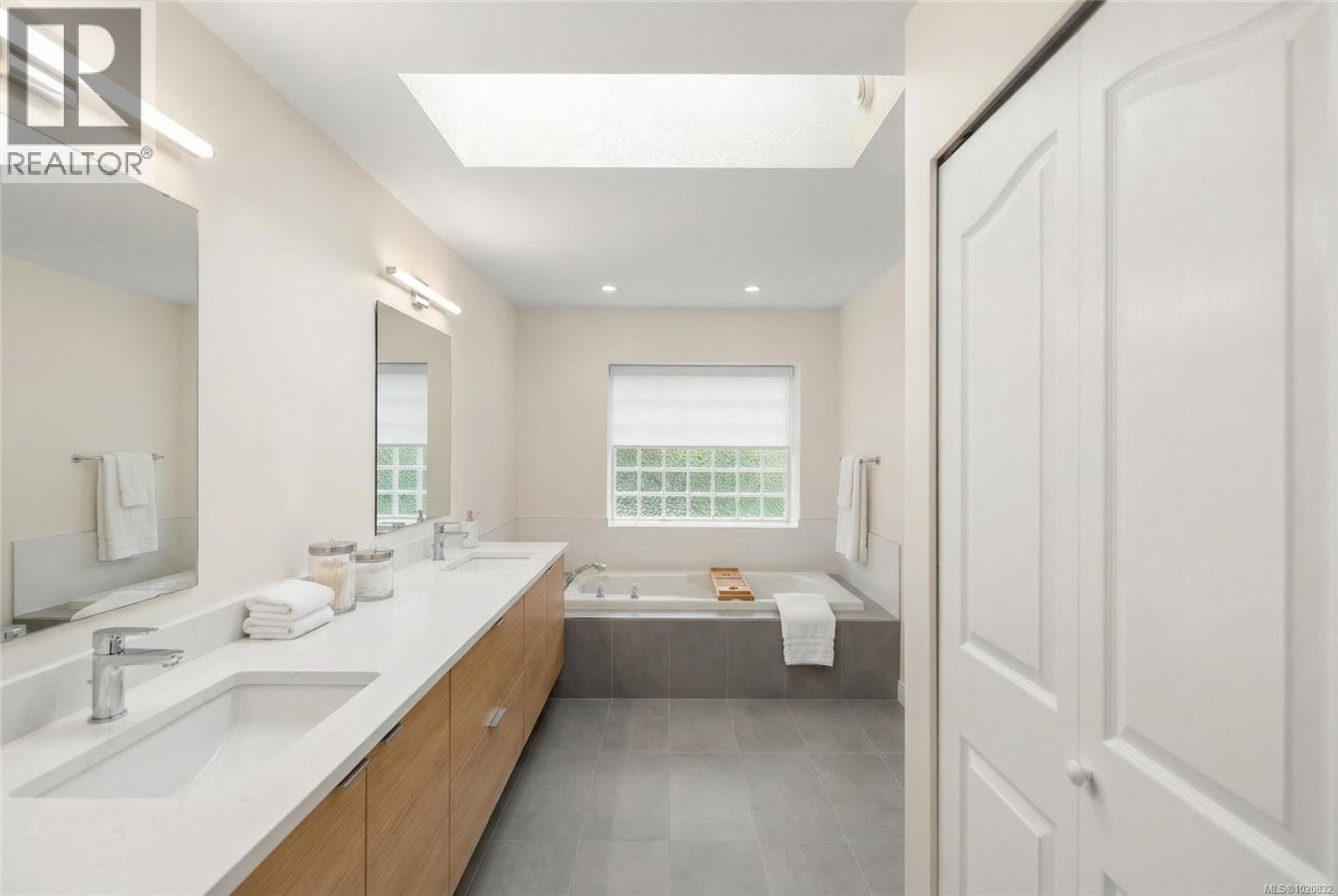 3355 GREY MANOR RD - 49