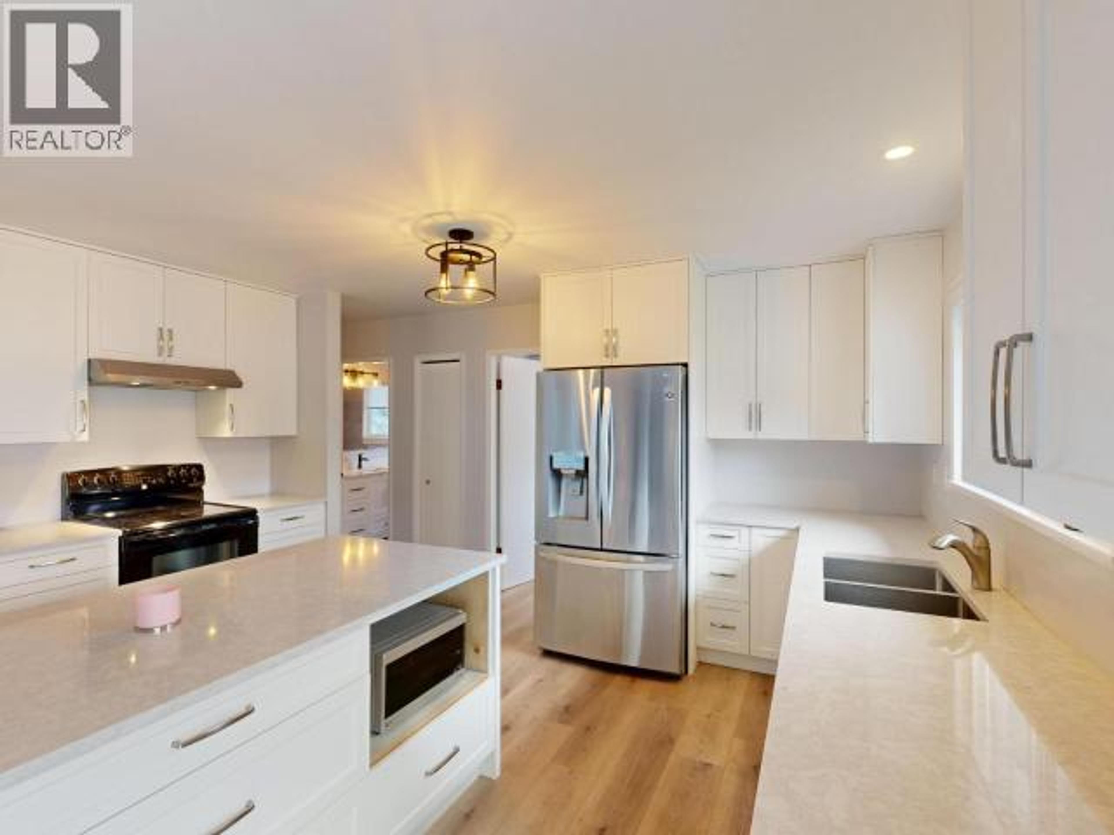 2440 JENKINSON ROAD - 33