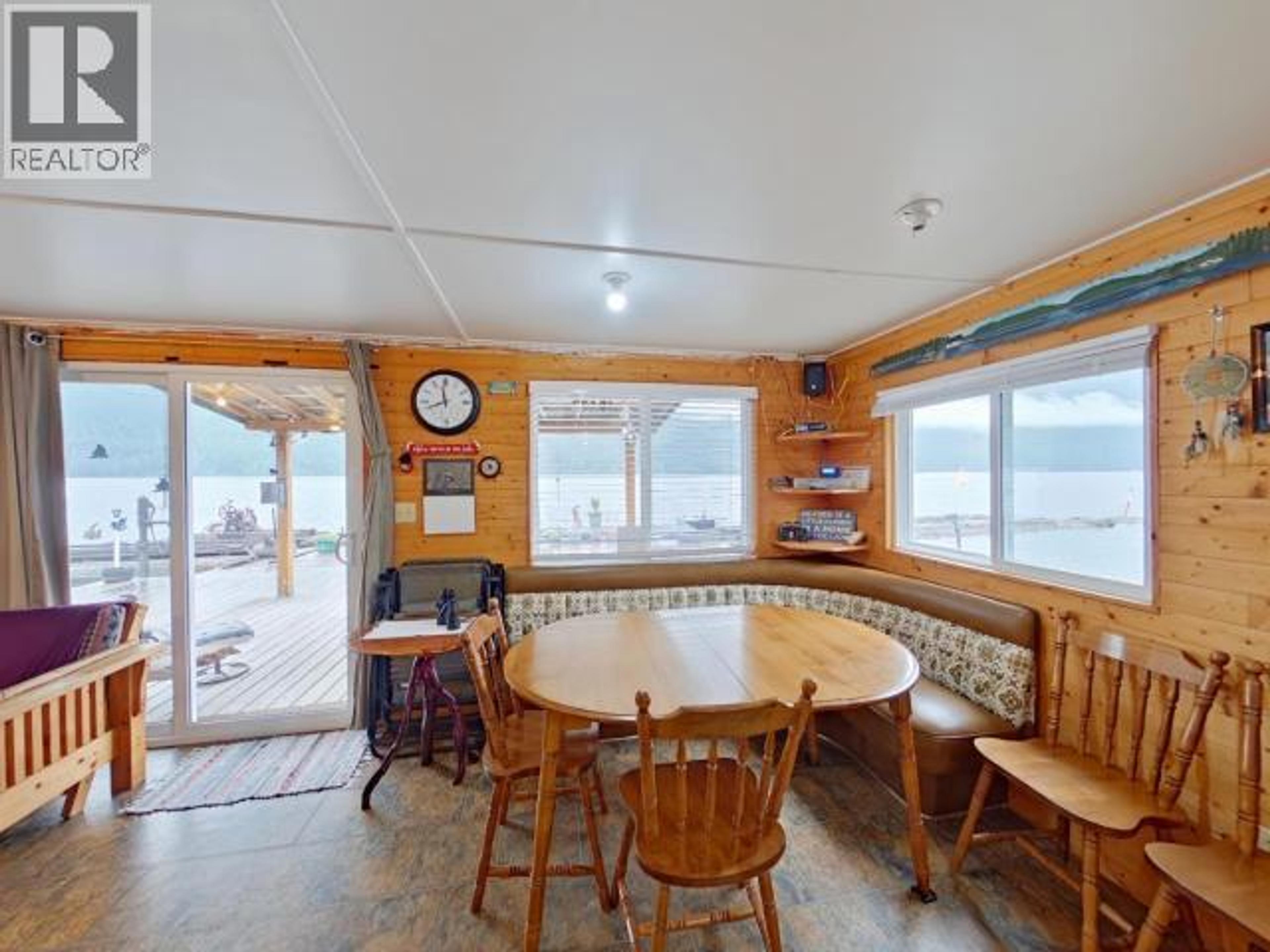 10472 POWELL LAKE - 14